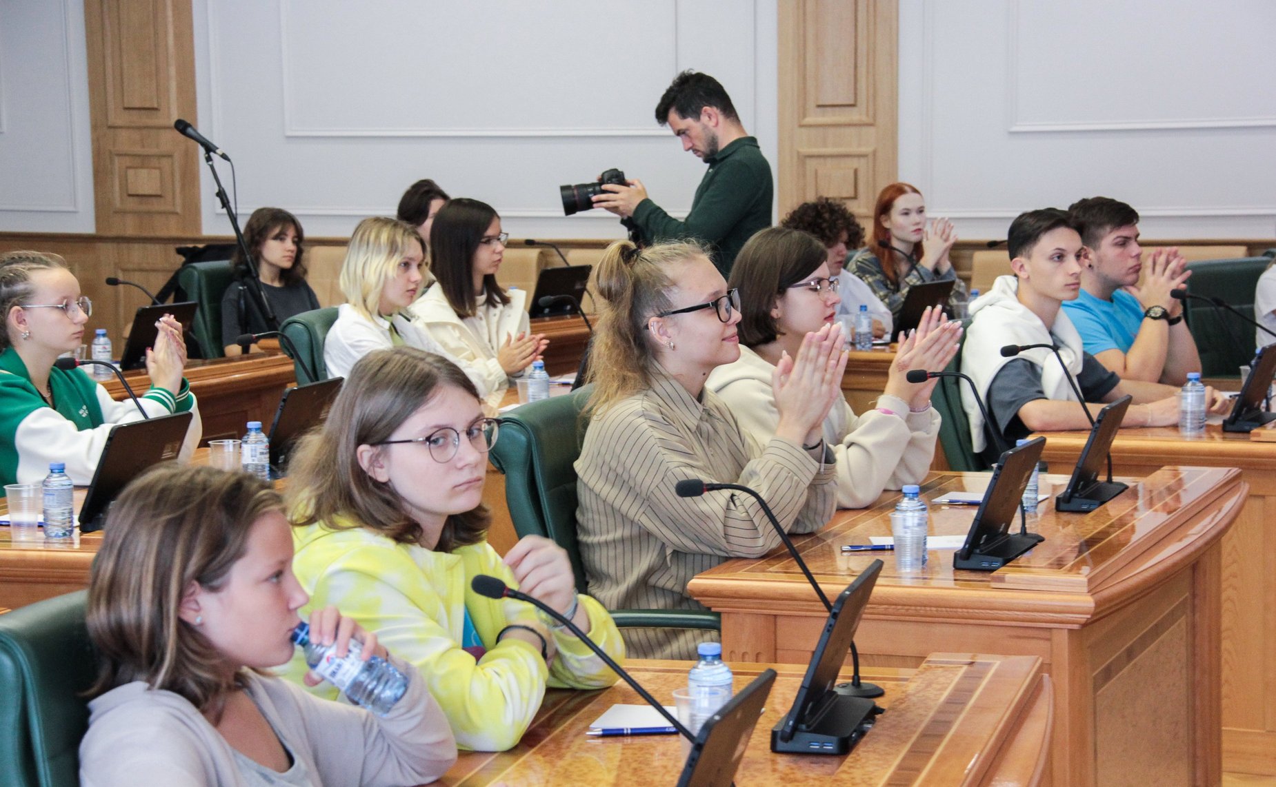 Встреча заместителя председателя Комитета СФ по международным делам Фарита Мухаметшина с детьми-победителями международного проекта «Территория успеха: Пегас»