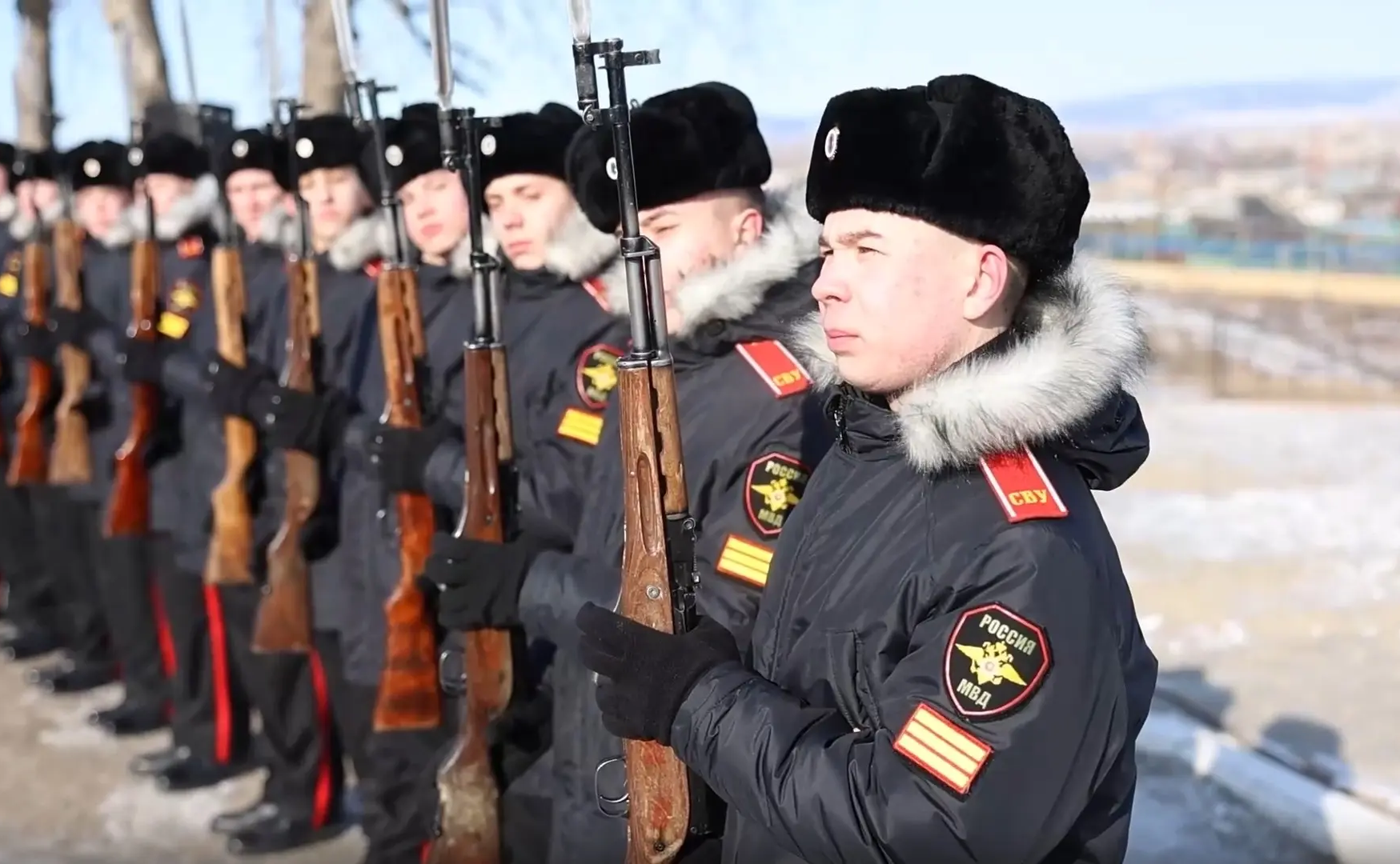 Баир Жамсуев в ходе работы в регионе провел ряд встреч, посвященных социально-экономическому развитию края и поддержке участников СВО