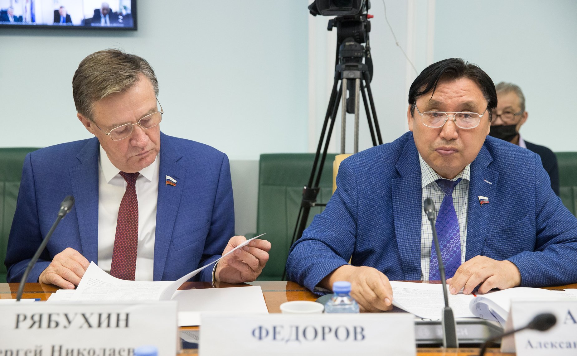 Парламентские слушания на тему «О развитии инфраструктуры региональных аэропортов и расширении сети межрегиональных пассажирских авиационных маршрутов в Российской Федерации»