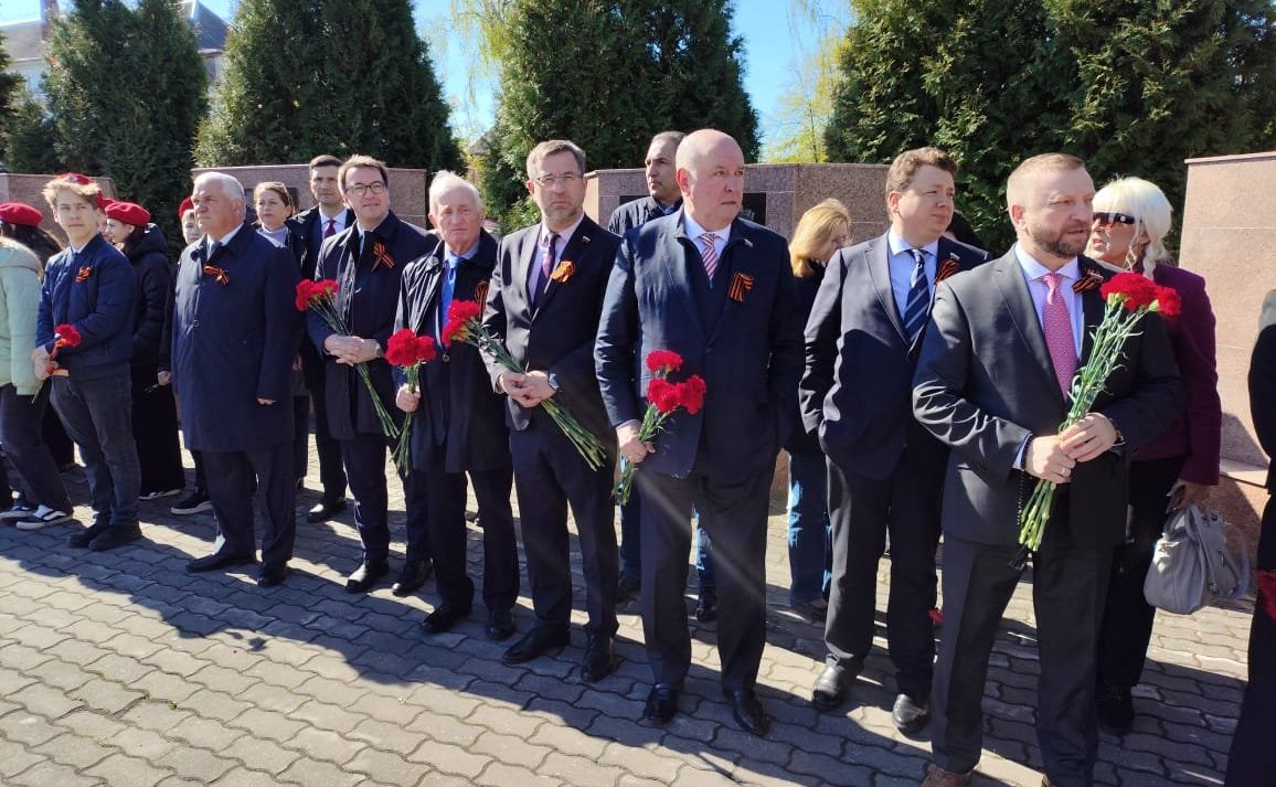 Сенаторы приняли участие в мероприятиях в Балтийске, посвященных 80-летию освобождения города