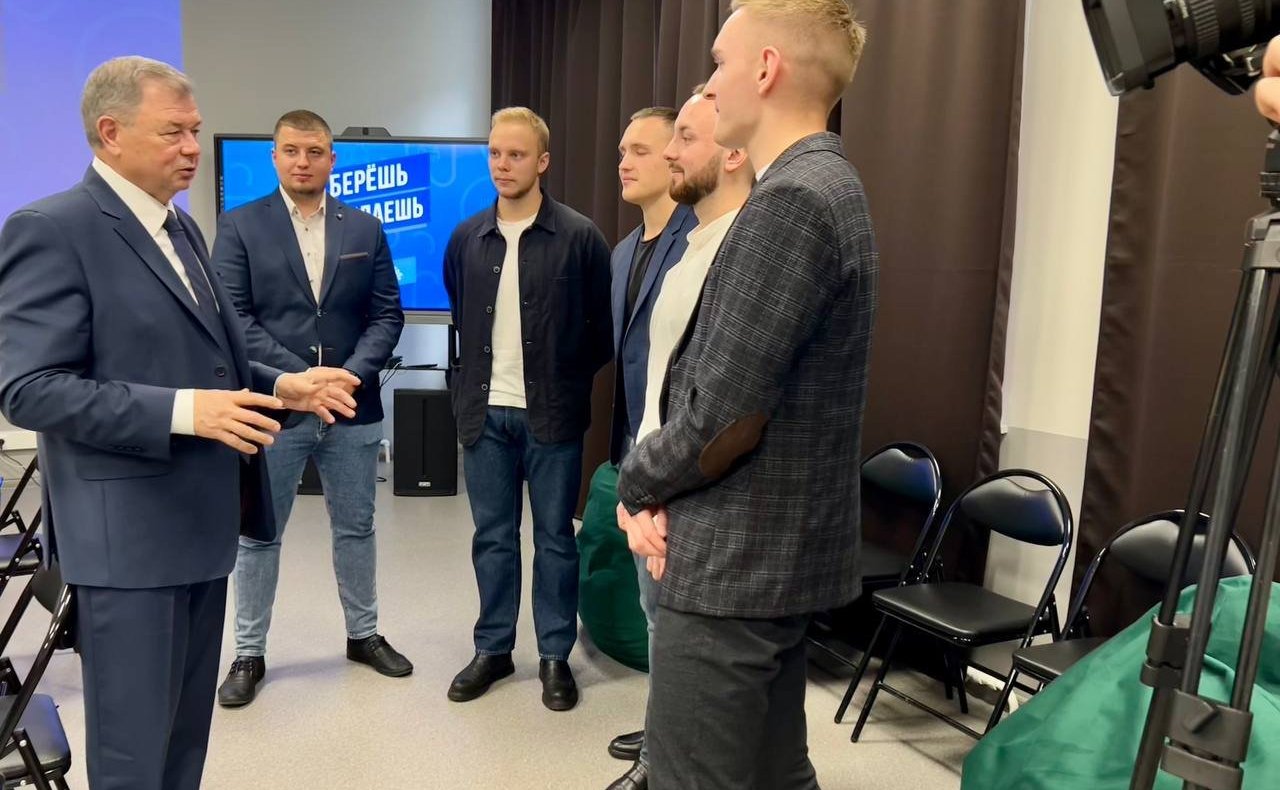 Анатолий Артамонов принял участие в совещании по возрождению в Калужской области регионального отделения «Российских студенческих отрядов»