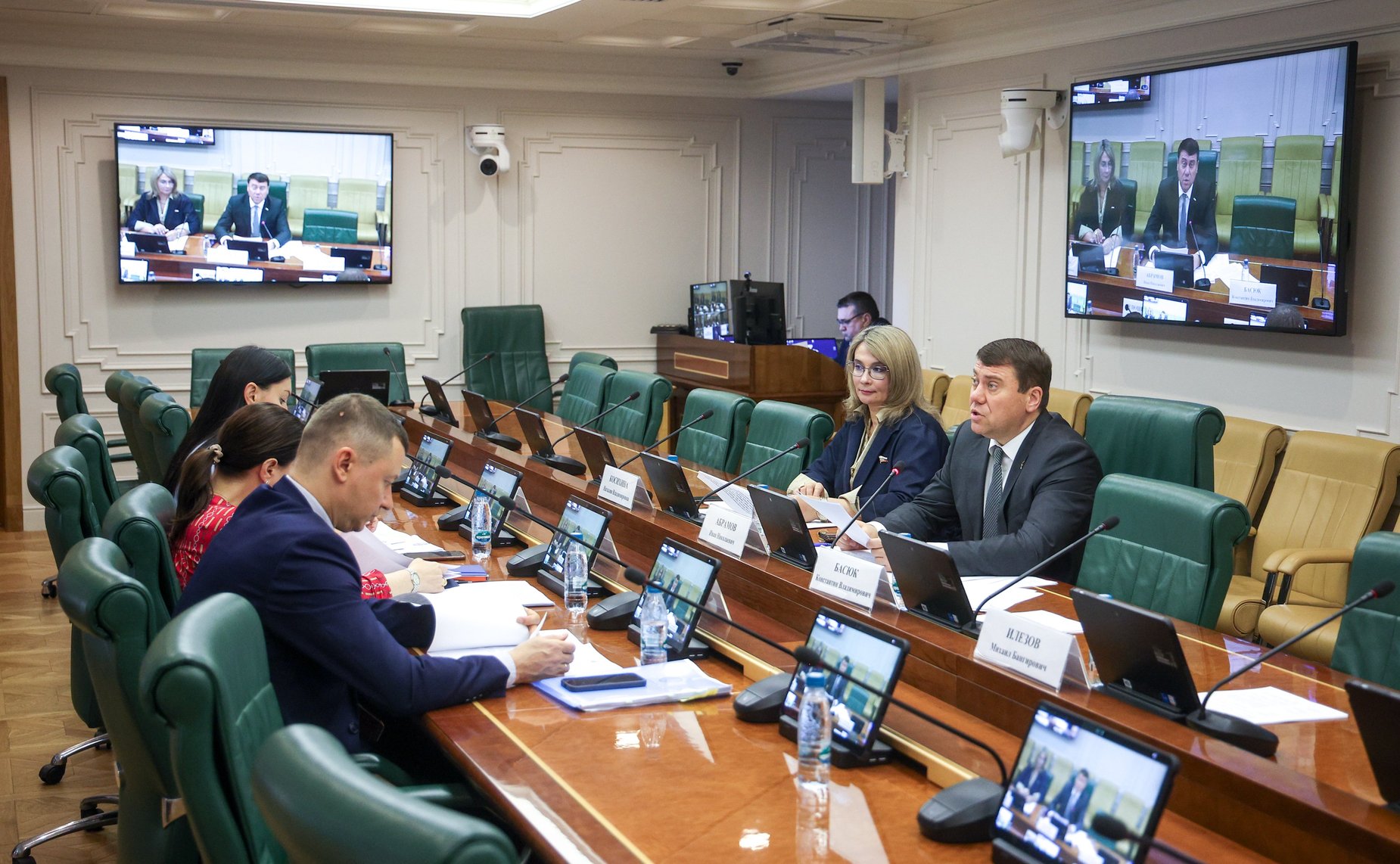 Круглый стол Комитета СФ по экономической политике совместно с Комитетом СФ по социальной политике на тему «Теневая занятость: проблемы выявления и механизмы снижения»