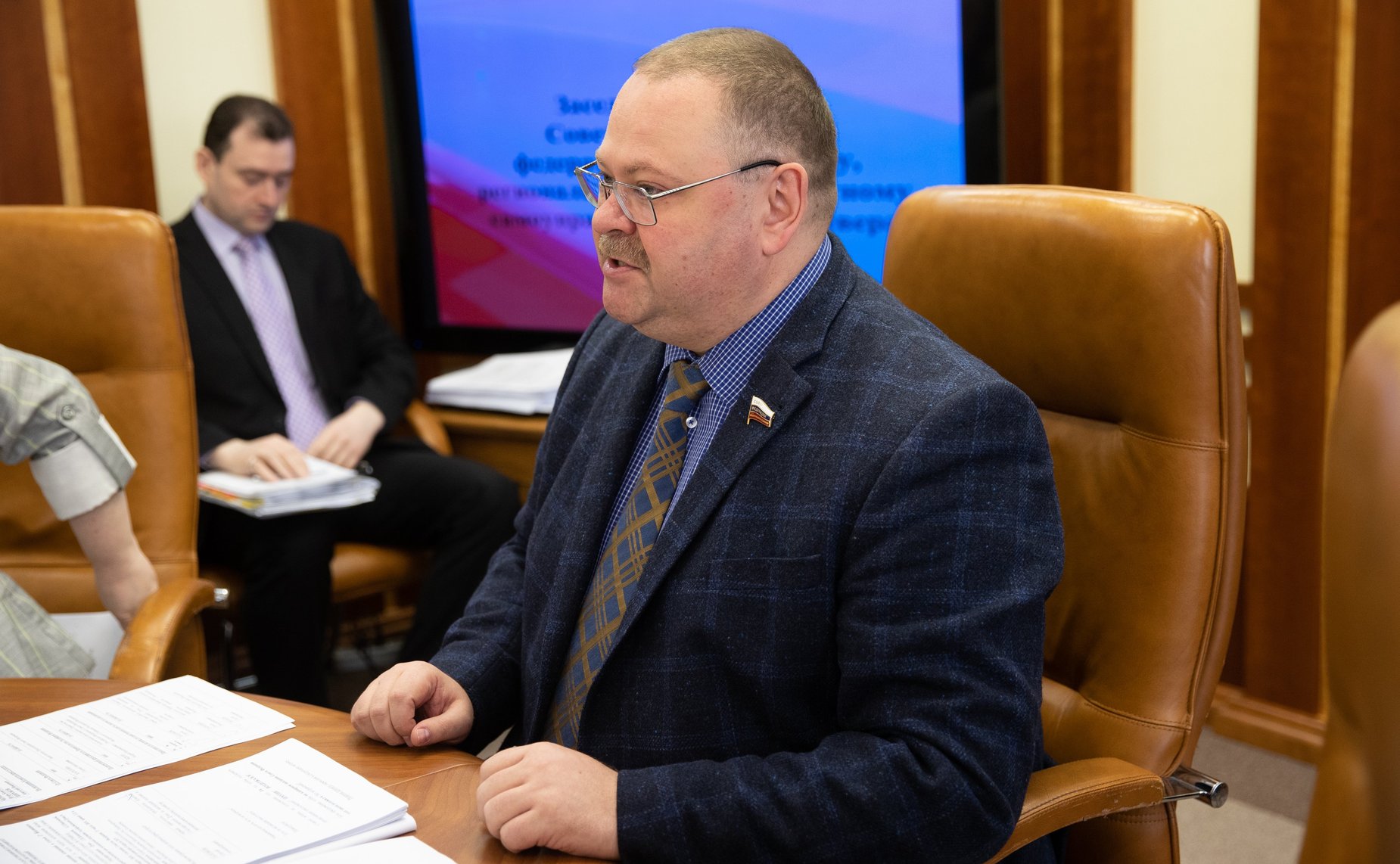 Олег Мельниченко