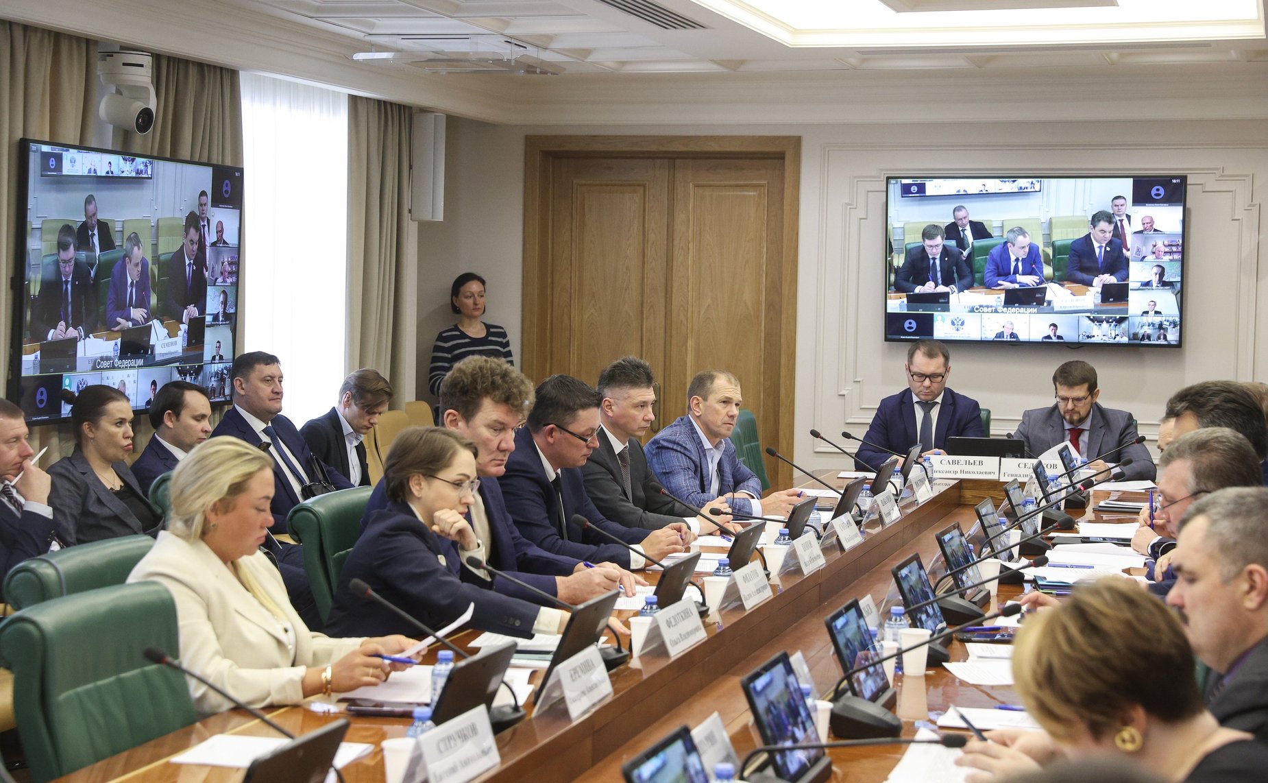 Круглый стол Комитета СФ по экономической политике на тему «Транспорт и логистика в условиях новой экономической реальности»