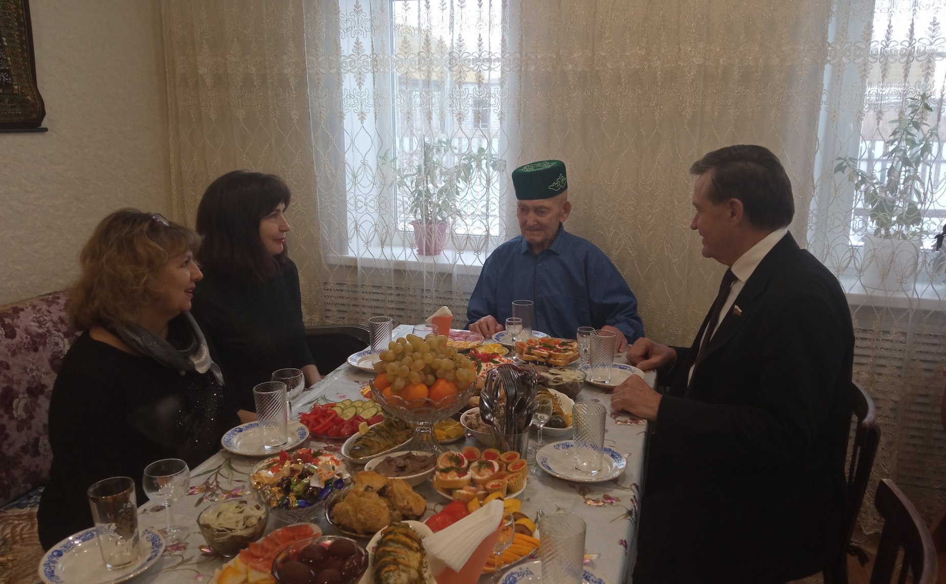 Сергей Рябухин посетил ветеранов в Мелекесском районе Ульяновской области