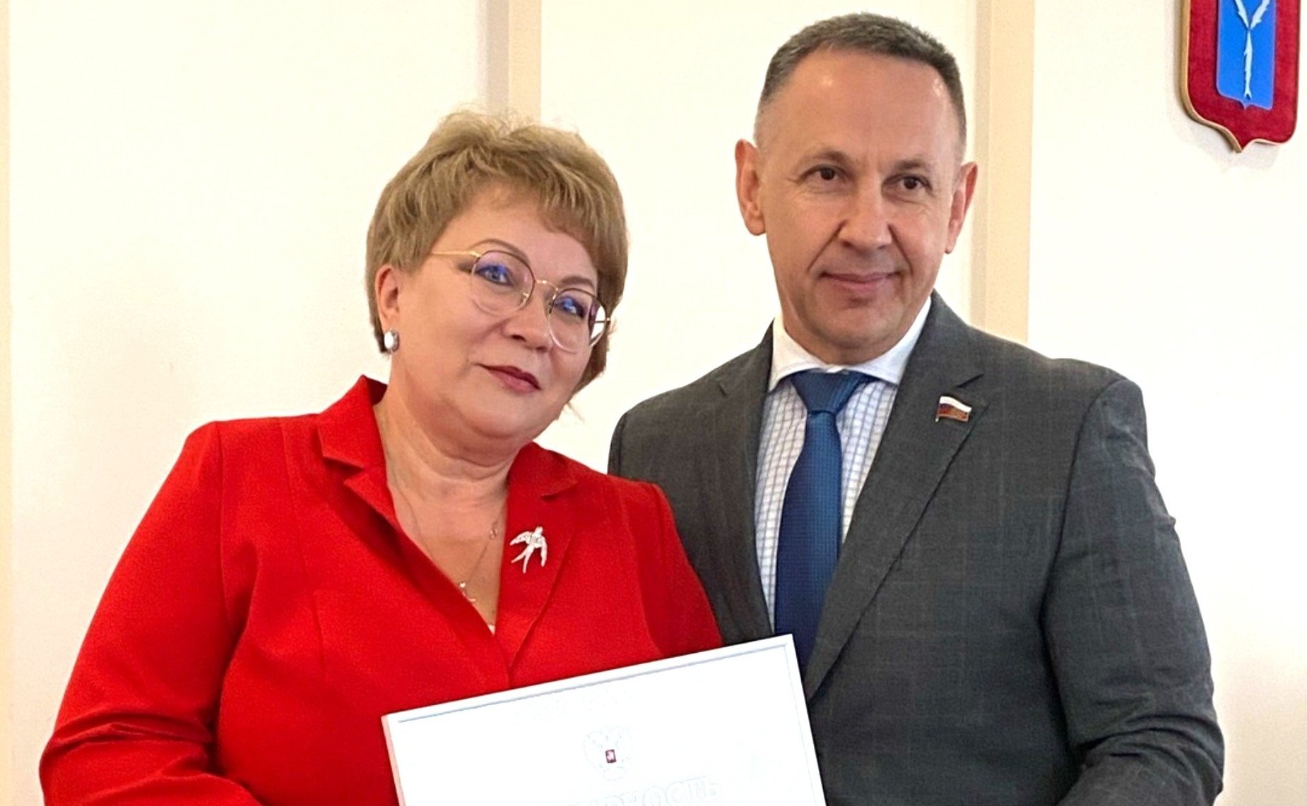 Олег Алексеев в ходе работы в регионе вручил Благодарственные письма Председателя Совета Федерации