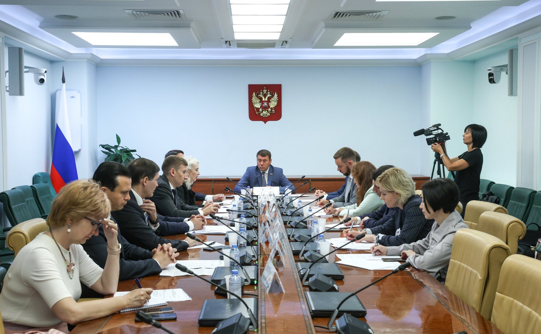 Круглый стол Комитета Совета Федерации по экономической политике «Международная кооперация и экспорт: донастройка в условиях формирования новой географии российского экспорта»