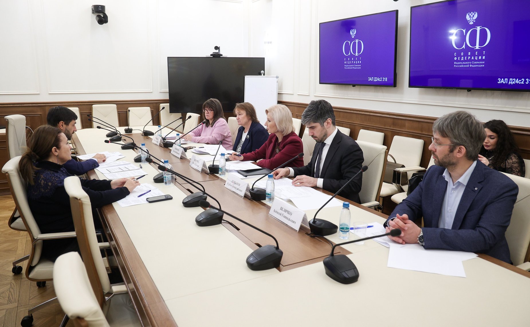 Совещание Комитета Совета Федерации по социальной политике «О формировании официальной статистической информации о численности населения в субъектах РФ»