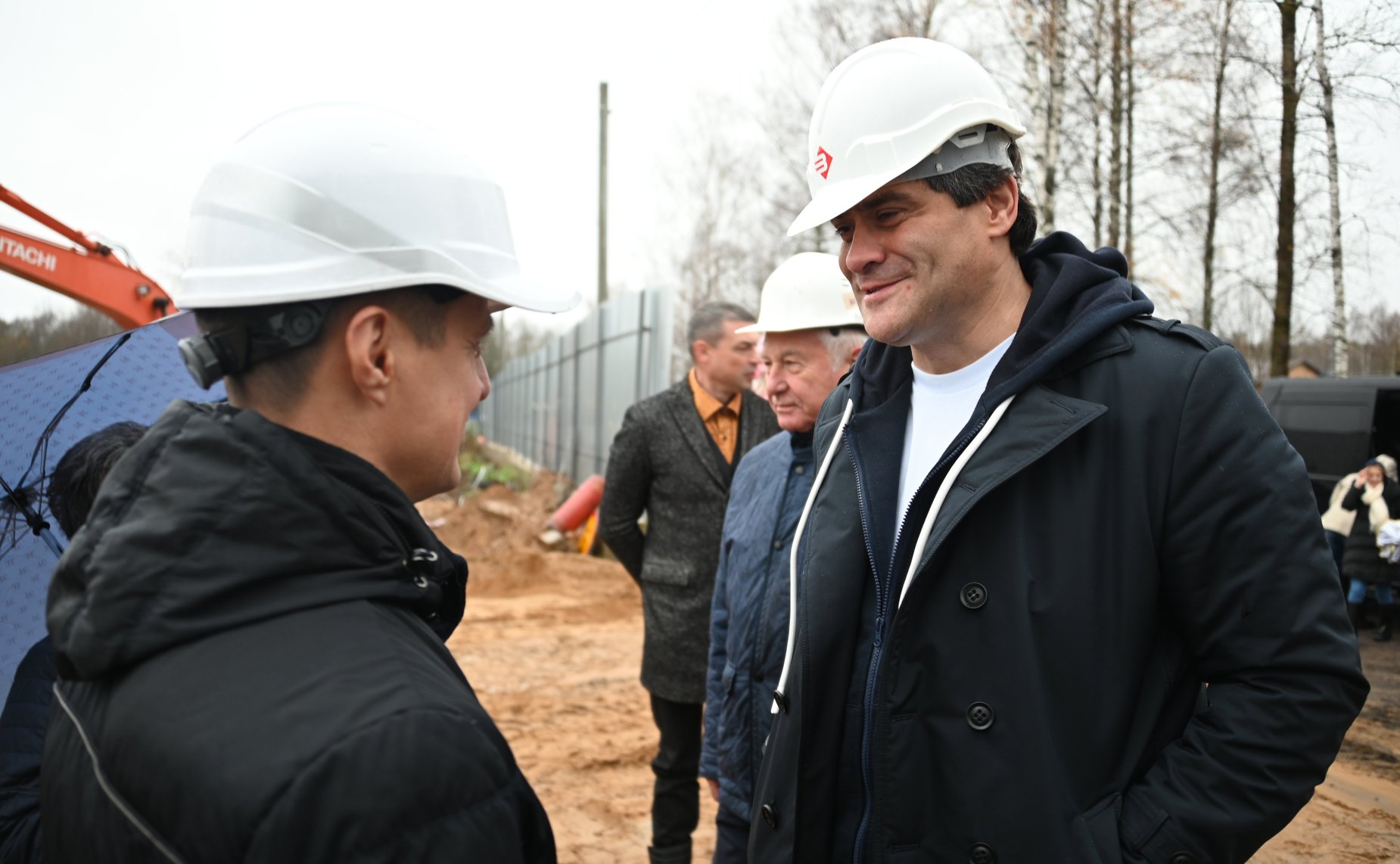 Сенаторы РФ осмотрели строящейся корпус Смоленского областного онкологического клинического диспансера