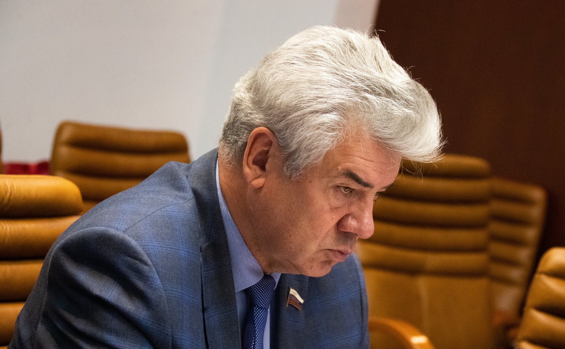 Виктор Бондарев