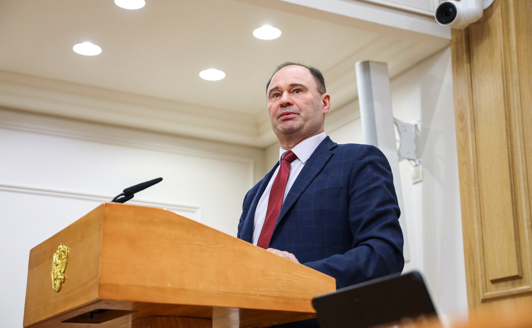 Круглый стол на тему «Совершенствование уголовно-процессуального законодательства в части сокращения сроков применения меры пресечения в виде заключения под стражу, в том числе в связи с длительностью сроков производства судебных экспертиз»