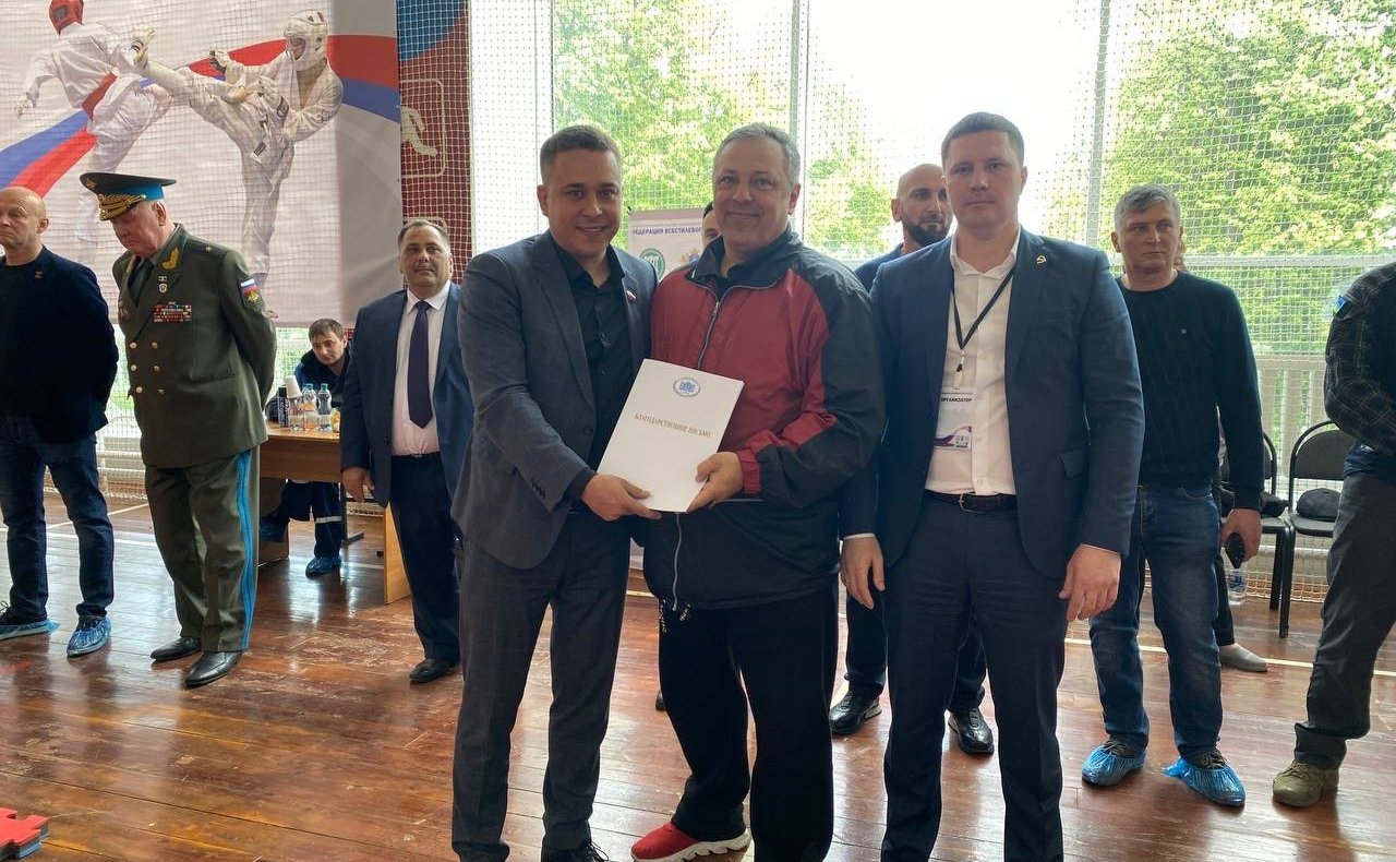 Айрат Гибатдинов принял участие в торжественном открытии Чемпионата и первенства региона по всестилевому каратэ в поддержку специальной военной операции