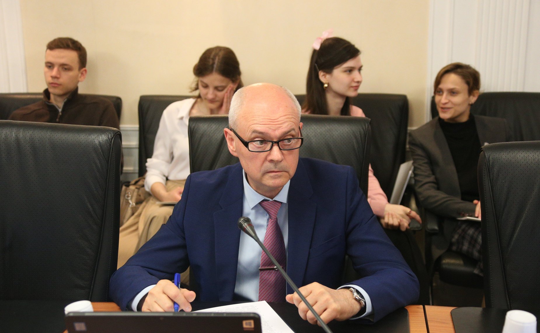 «Круглый стол» на тему «Взаимодействие Русской Православной Церкви и государства в сфере социальной защиты населения: светское и религиозное измерение»