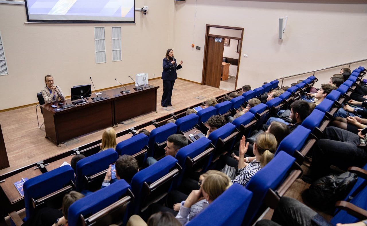 Ольга Щетинина провела встречу с участниками программы «Лидеры Нижегородской области. Трек «Москва»