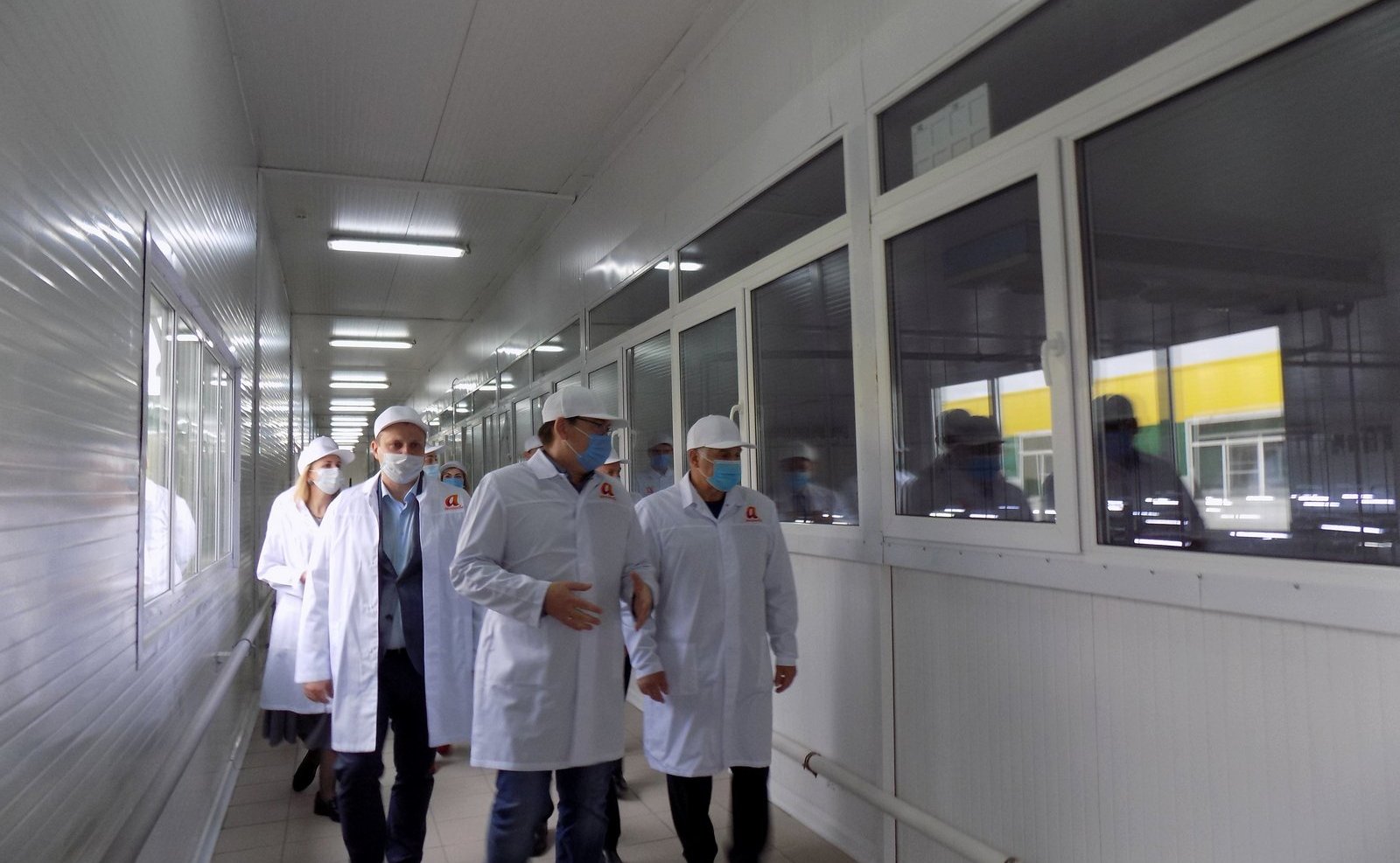Сергей Мартынов посетил убойный цех мясоперерабатывающего завода по Куженеру ООО «Птицефабрика «Акашевская»