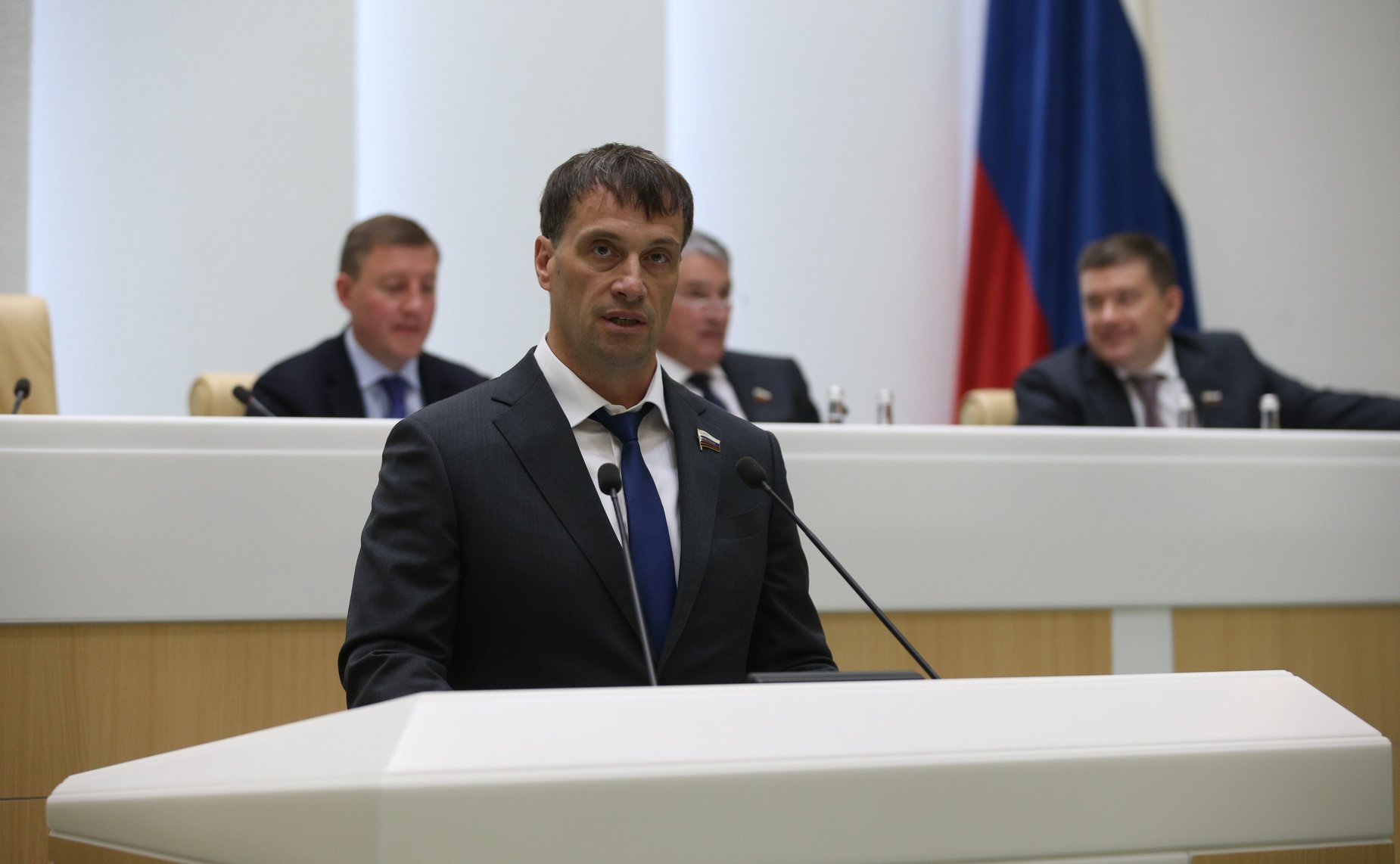 Эдуард Исаков