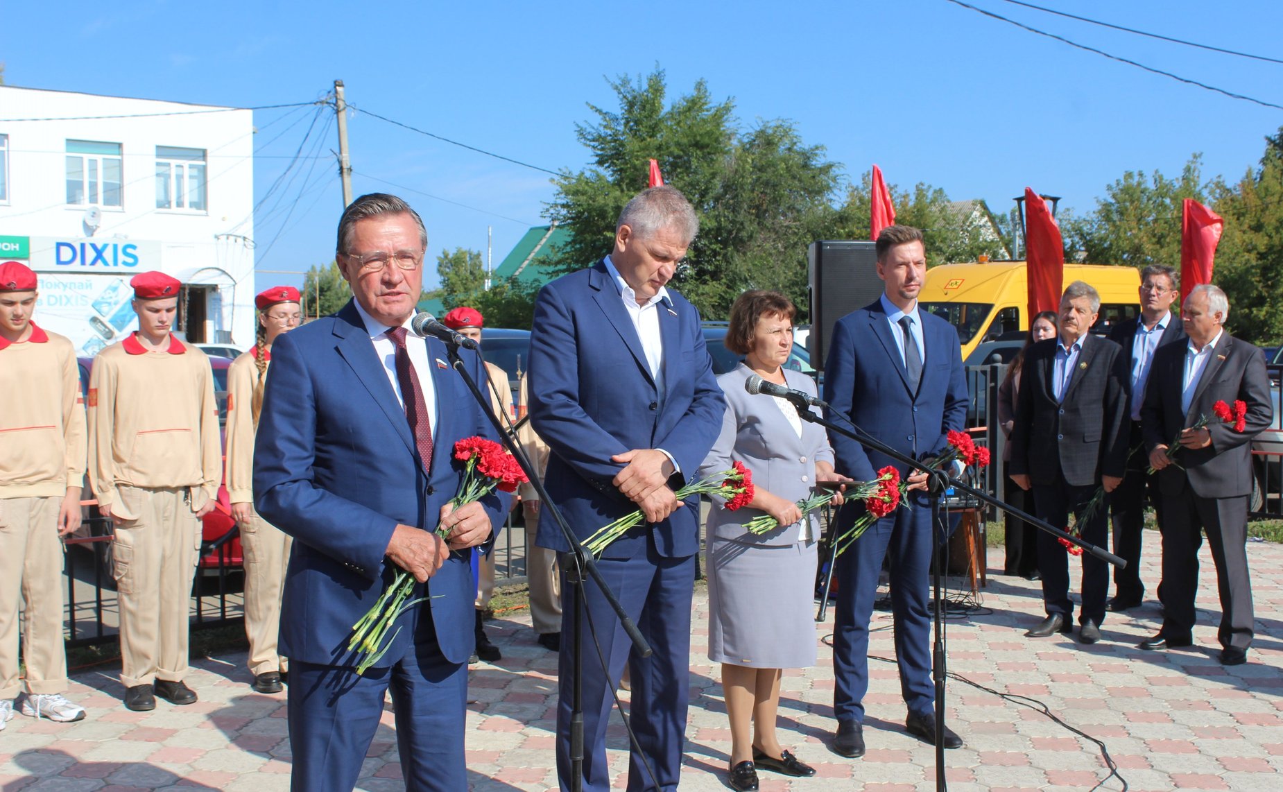 Сергей Рябухин принял участие в патриотических мероприятиях, посвященных открытию аллеи Славы Героев СВО