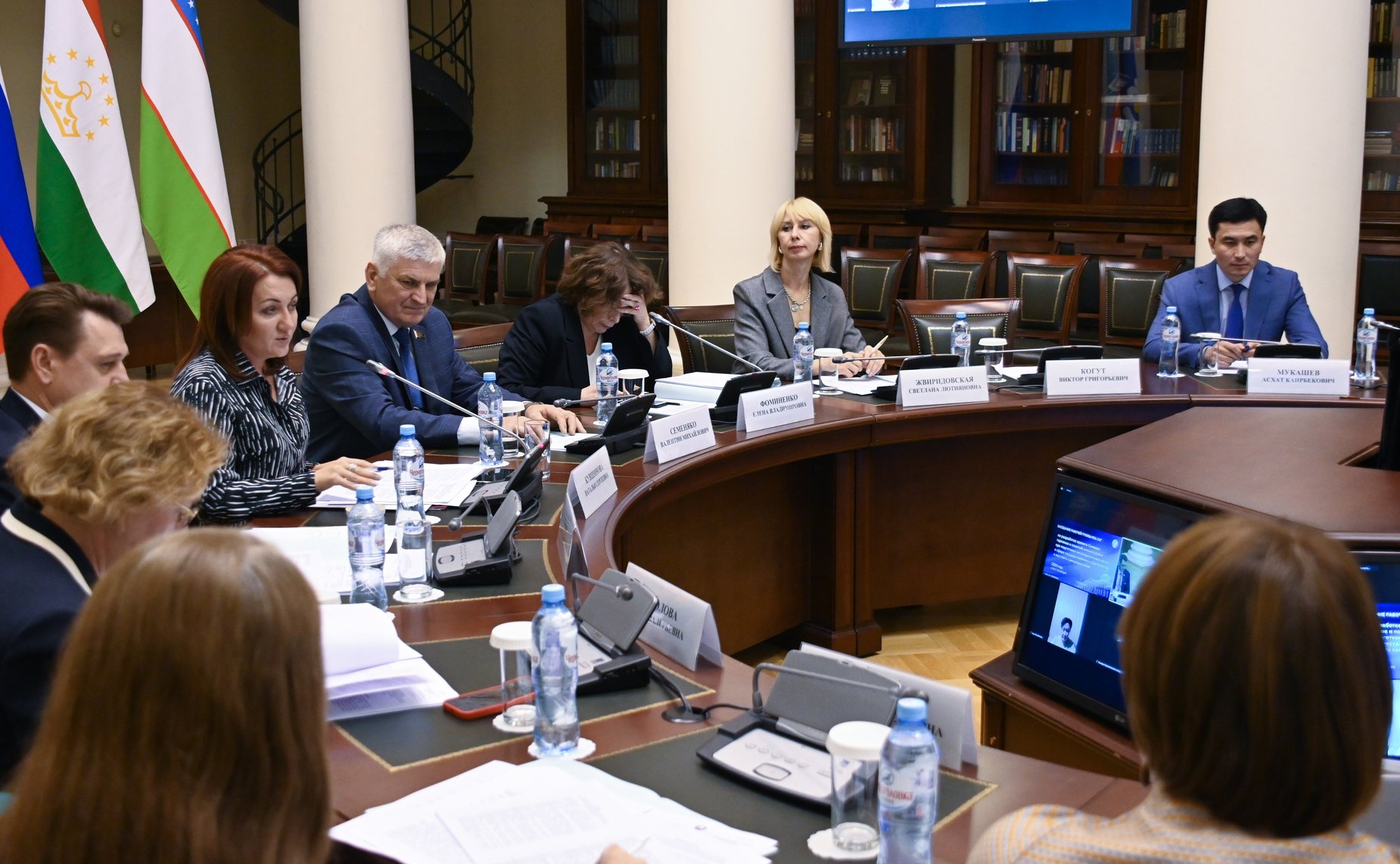 Заседание рабочей группы по разработке проекта Словаря терминов и понятий, используемых при подготовке законодательных актов в сфере государственного строительства и местного самоуправления