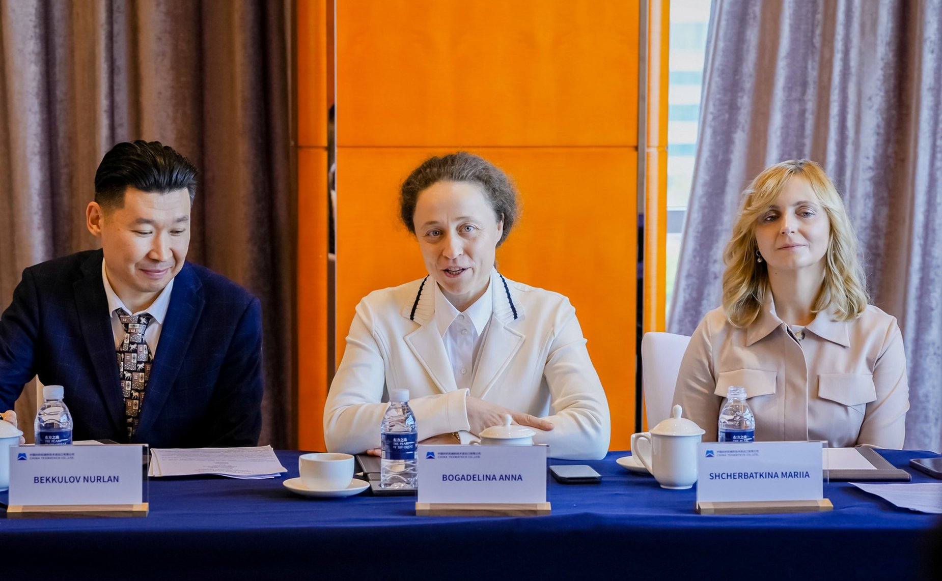 Галина Карелова приняла участие в выездной сессии Совета Евразийского женского форума, организованной командой проекта «Женщины в легкой промышленности» в рамках деловой программы международной выставки SinoCorrugated 2025 в Шанхае