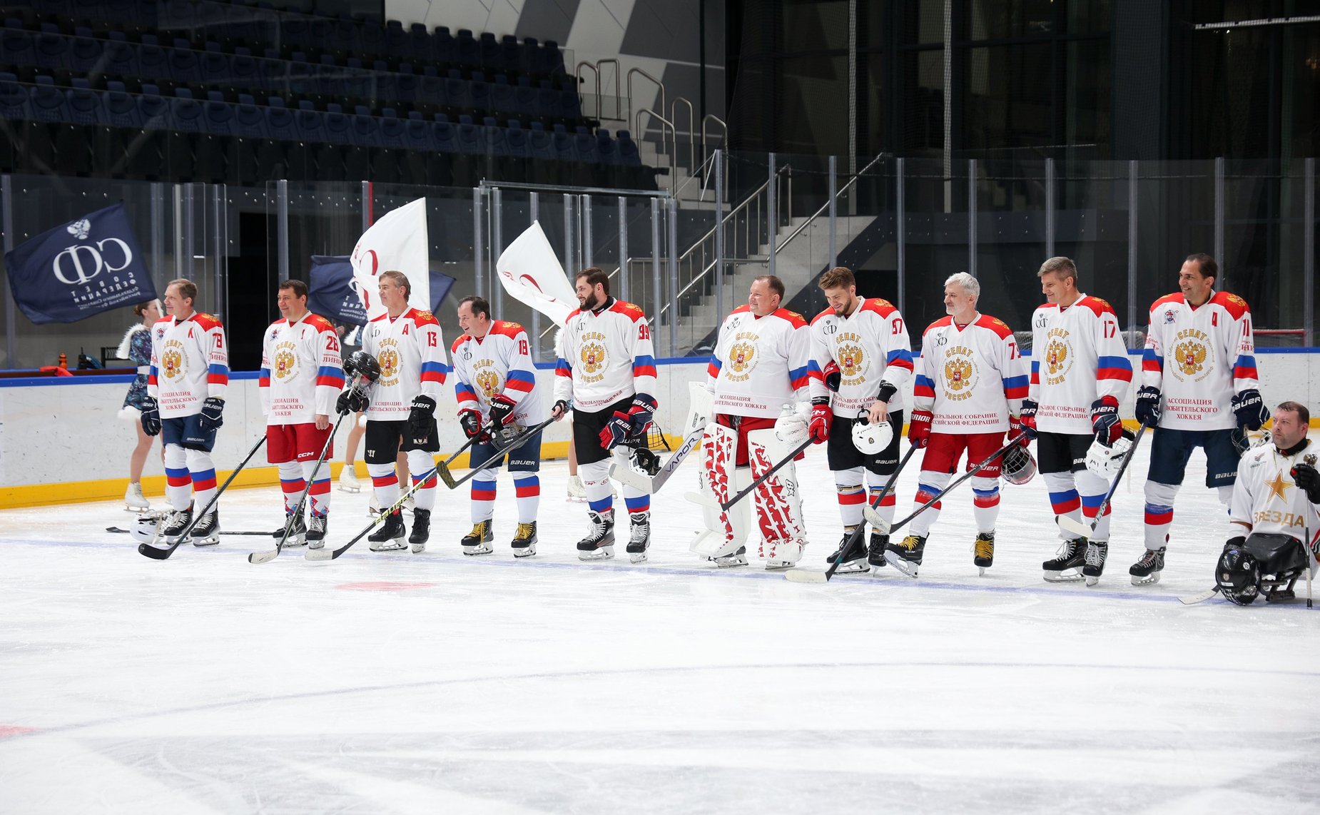 Валентина Матвиенко посетила тренировку команды по следж-хоккею из Санкт-Петербурга, в составе которой ветераны СВО