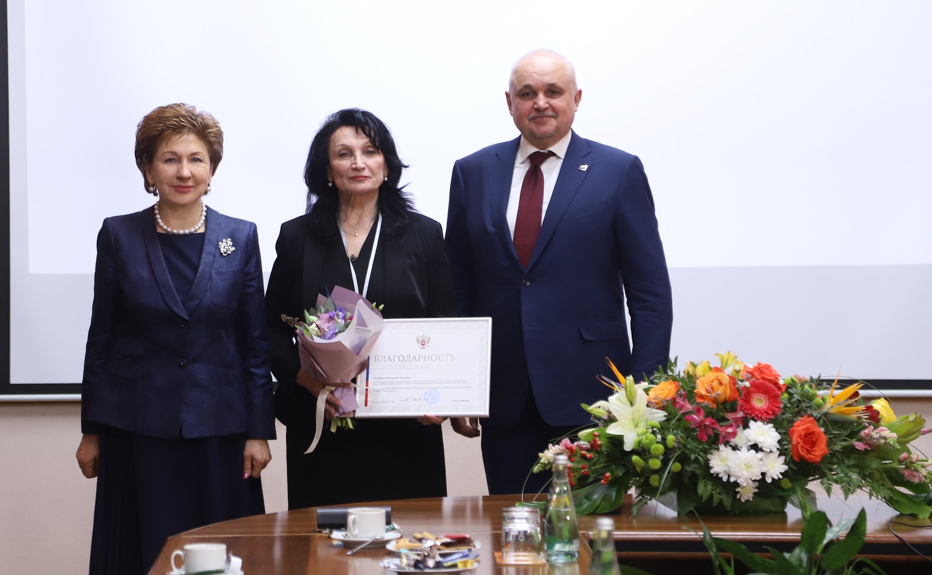 Галина Карелова посетила Объединенный Западно-Сибирский металлургический комбинат