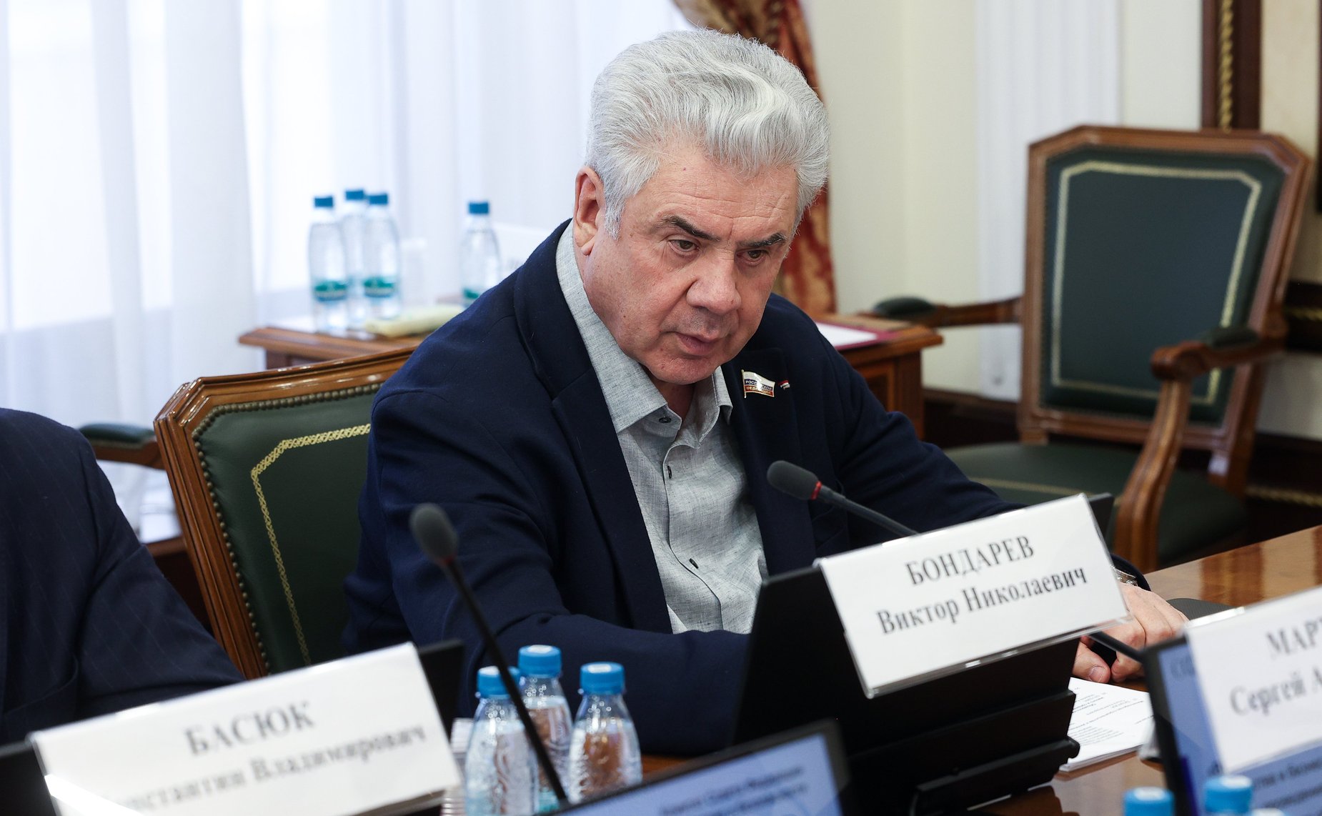 Виктор Бондарев