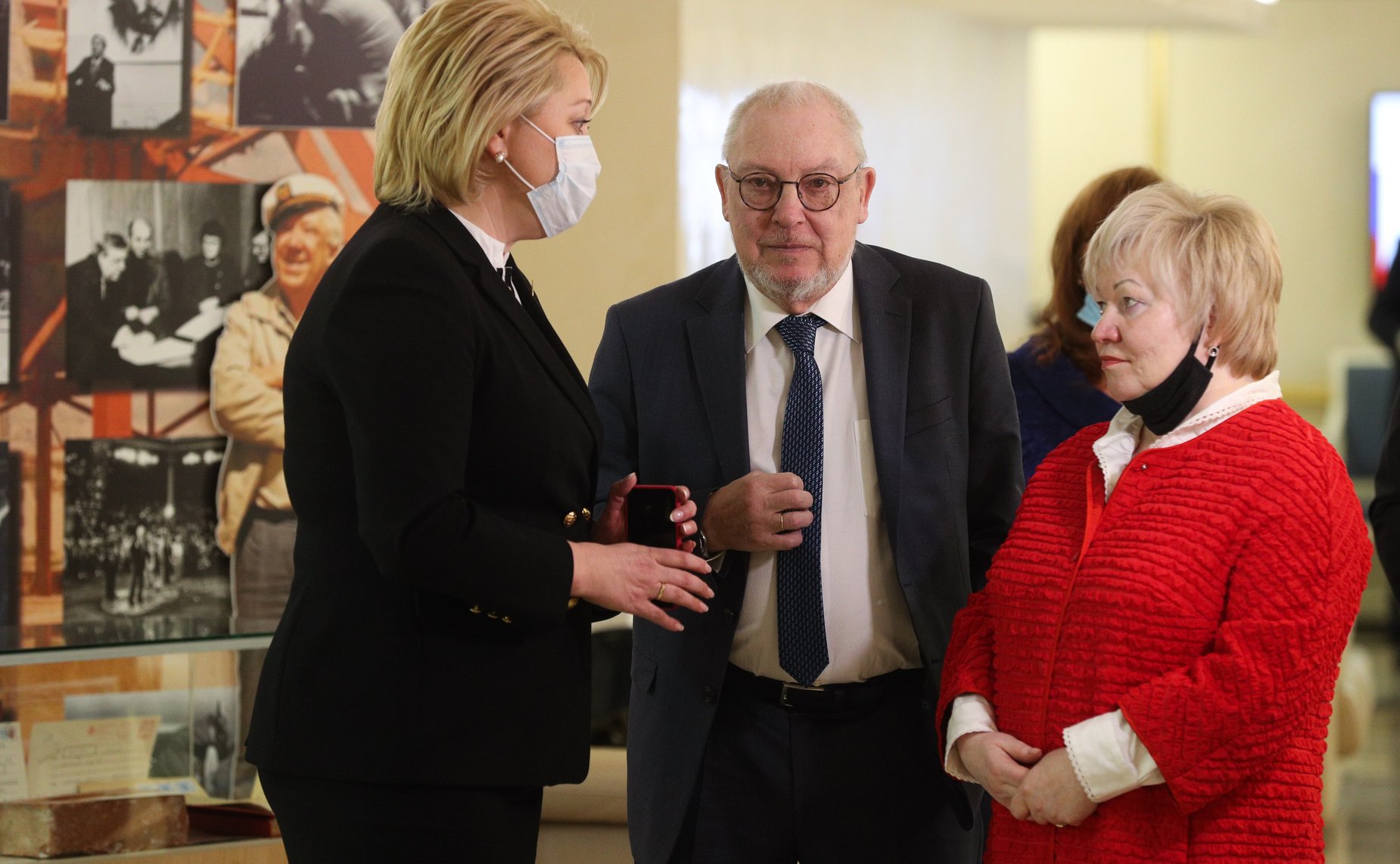 Выставка в Совет Федерации, посвященная 100-летию со дня рождения Юрия Никулина