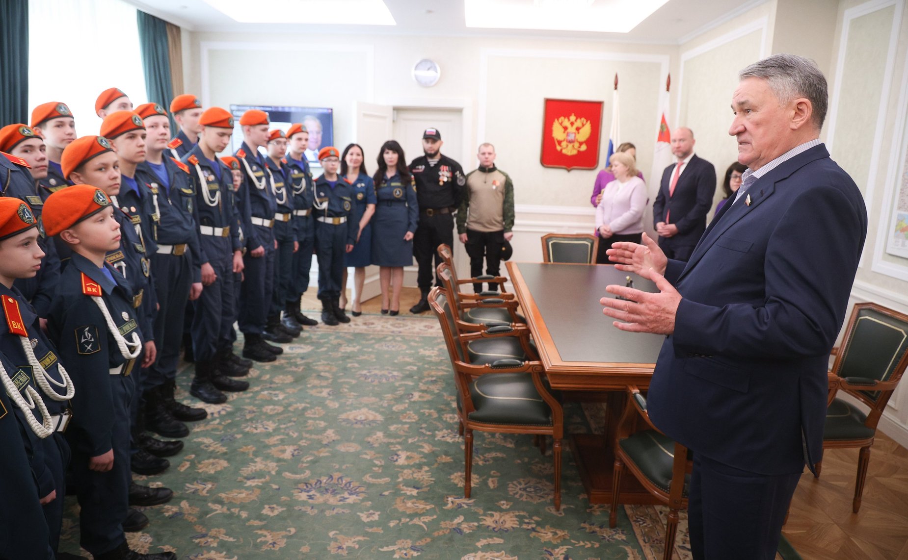 Встреча заместителя Председателя Совета Федерации Юрия Воробьева с кадетами Образовательного центра-кадетской школы «Корабелы Прионежья»
