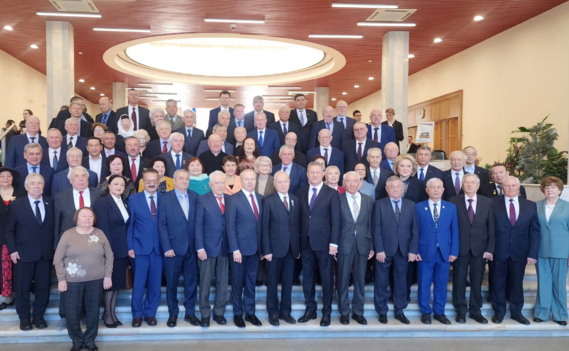 Лилия Гумерова приняла участие в торжественном собрании в Уфе, посвященном 30-летию парламента Башкирии