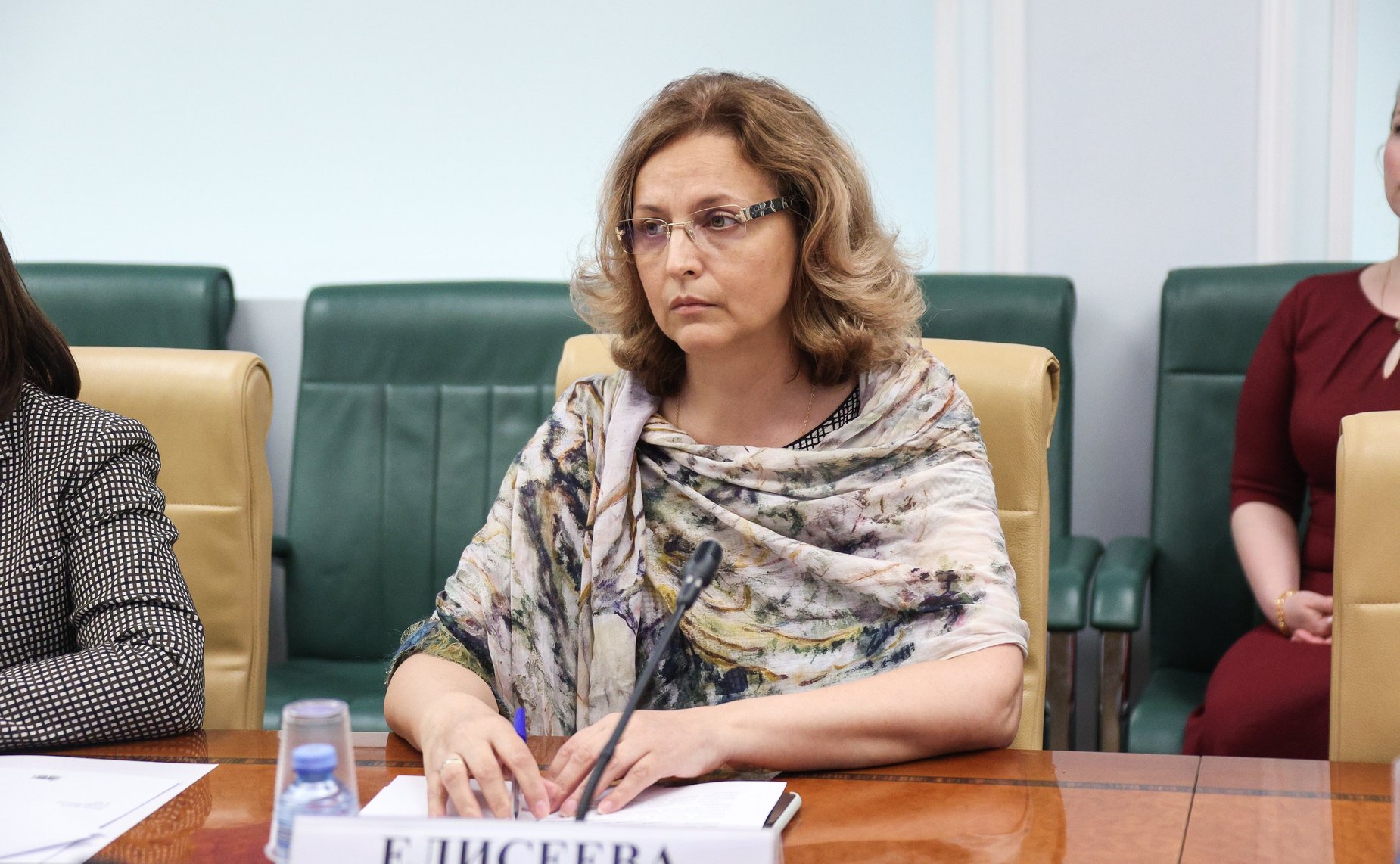 Круглый стол Комитета СФ по конституционному законодательству и государственному строительству