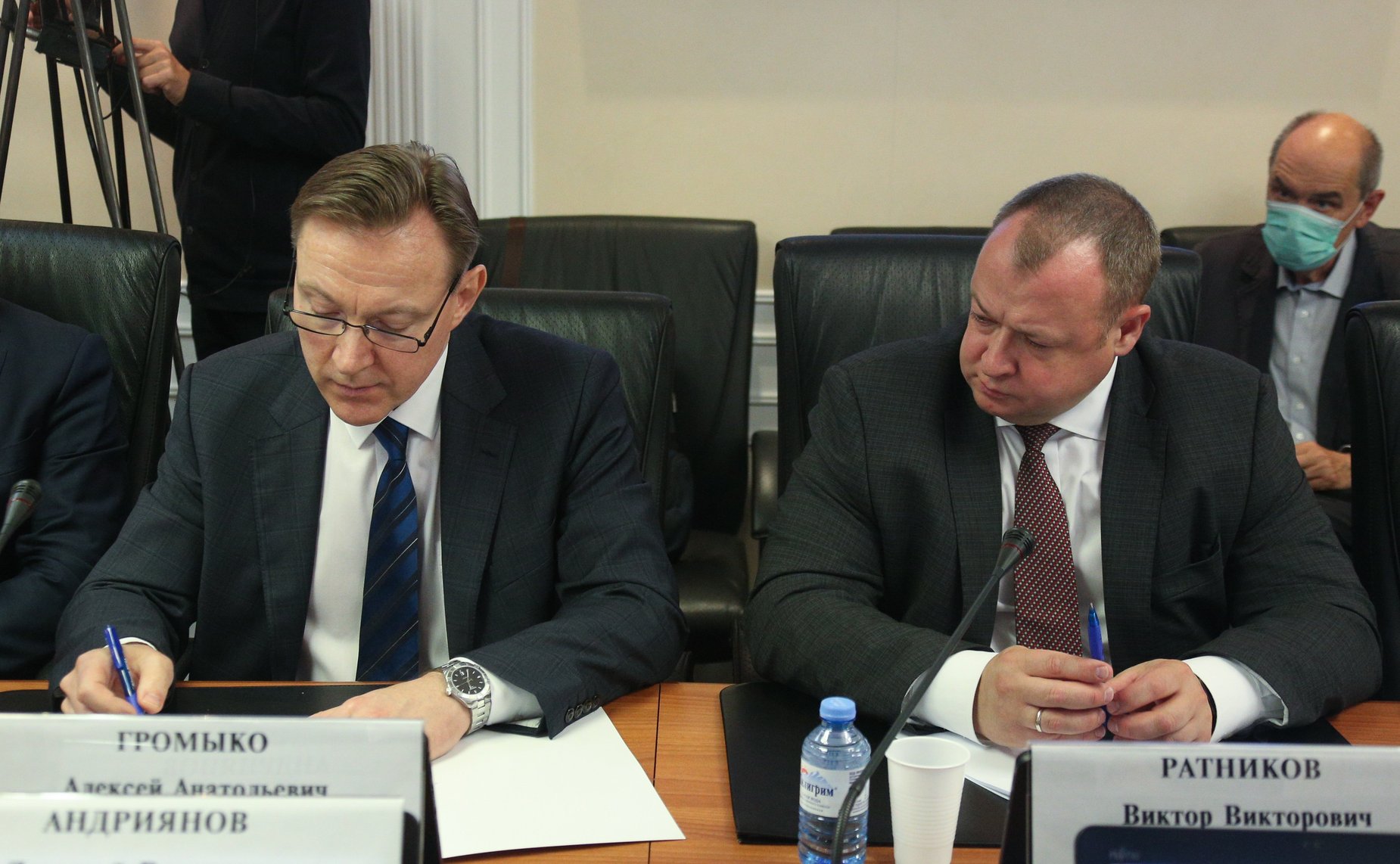 Заседание «круглого стола» Временной комиссии по защите госсуверенитета и предотвращению вмешательства во внутренние дела РФ с представителями гражданского общества