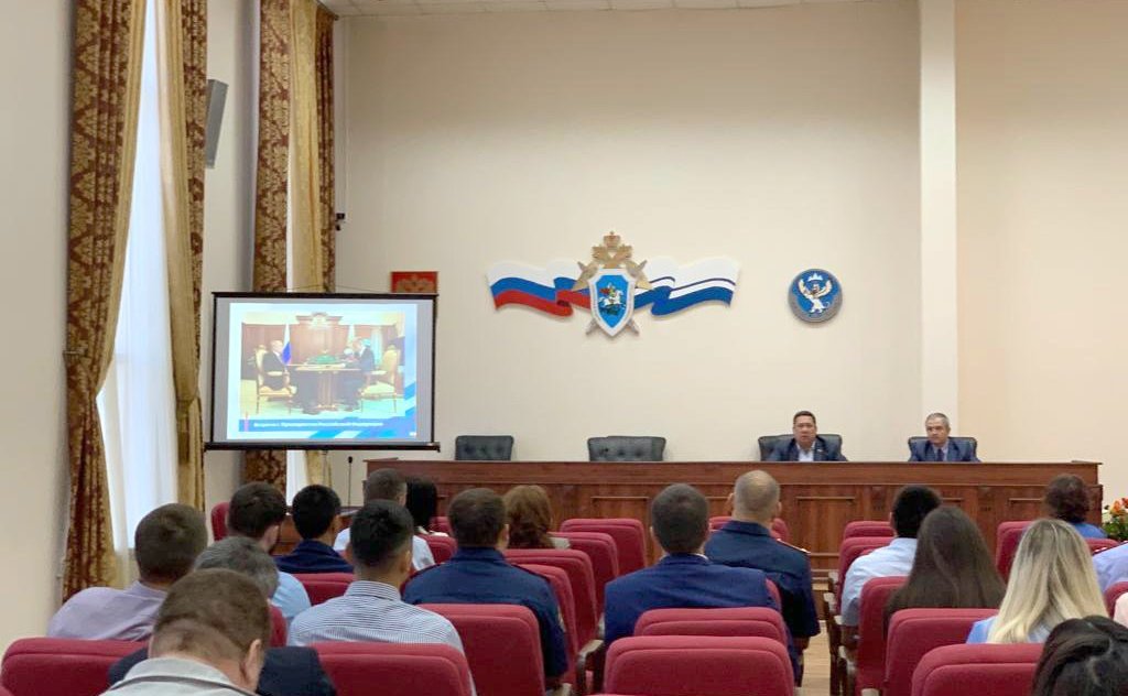 Владимир Полетаев встретился с сотрудниками органов следствия и исполнения наказания Республики Алтай