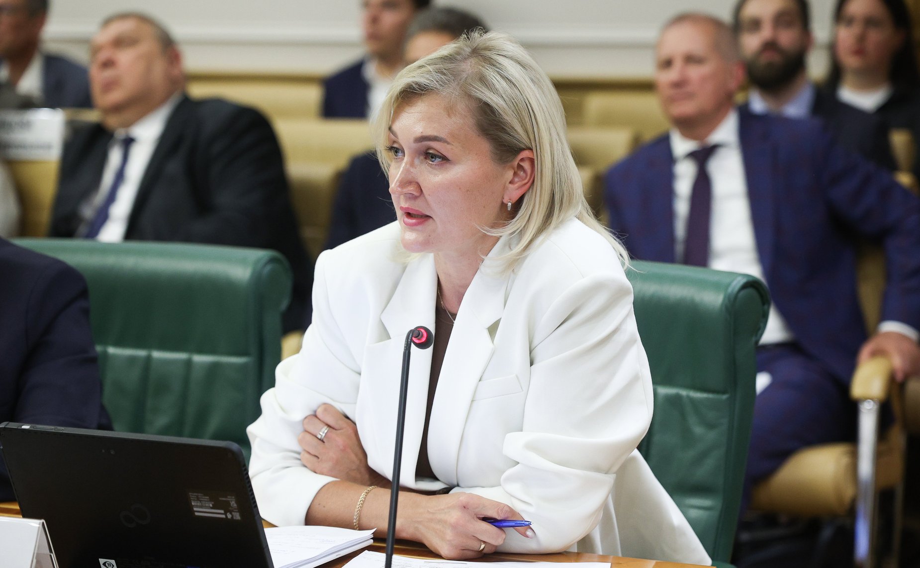 Парламентские слушания на тему «Вопросы управления комплексами индивидуальных жилых домов»