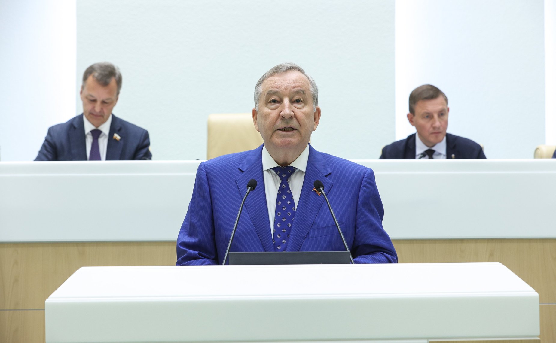 Александр Карлин