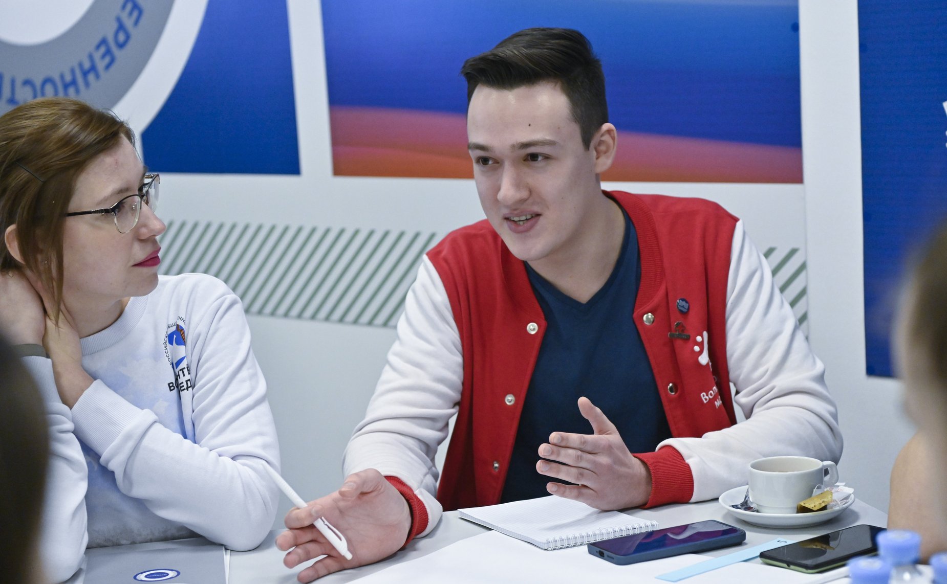 Татьяна Сахарова и Константин Долгов приняли участие в работе стратегической сессии «Мурманск – город будущего»