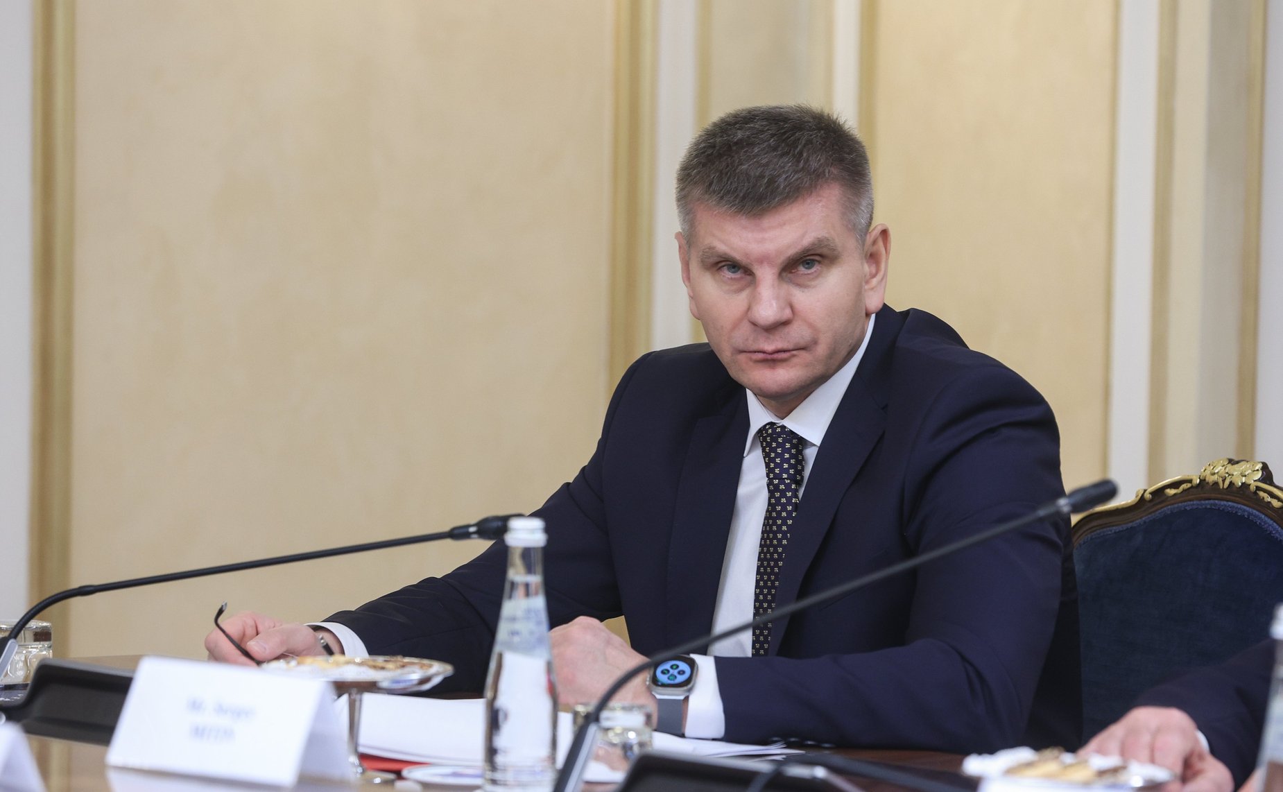 Геннадий Голов
