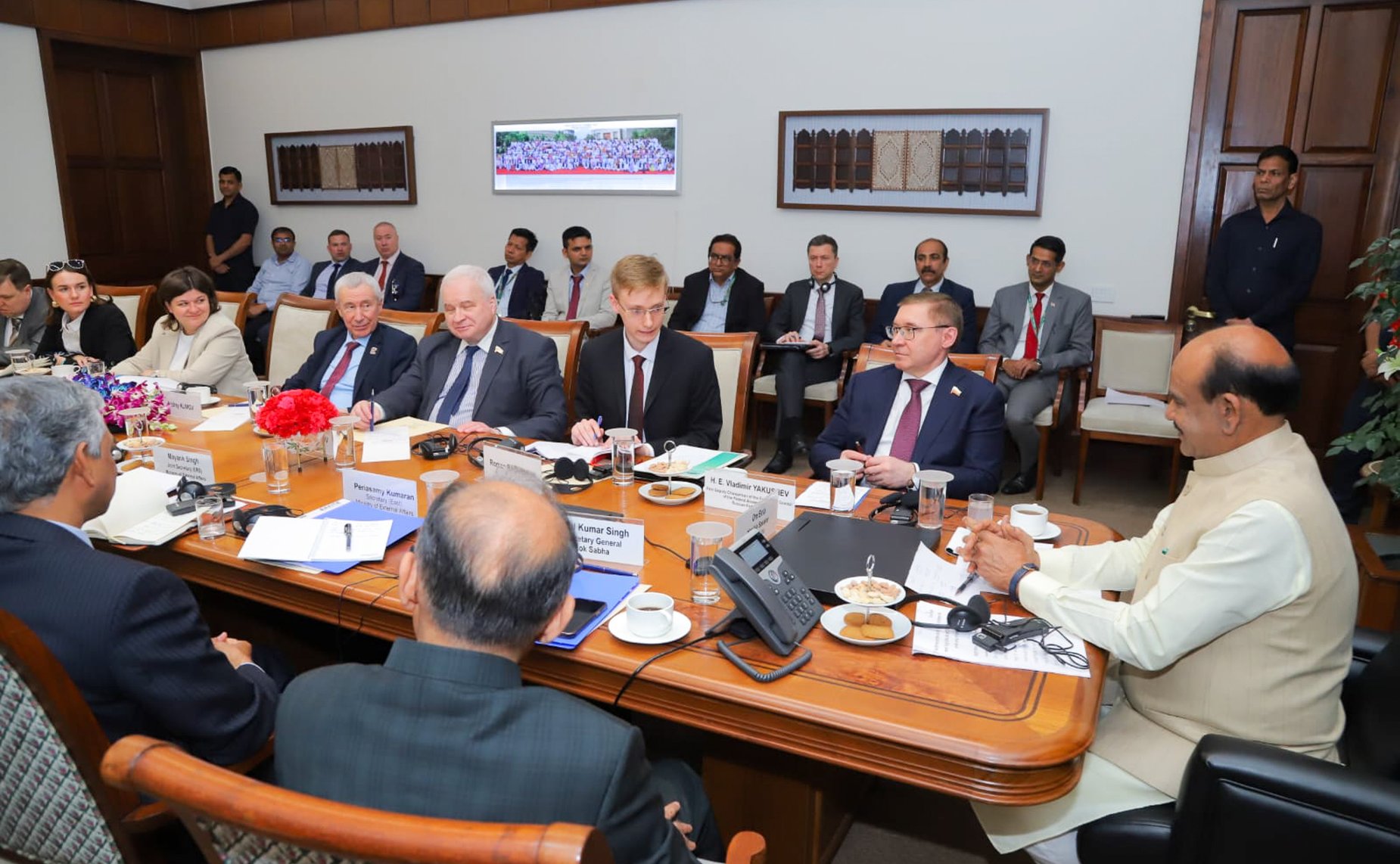 Первый заместитель Председателя Совета Федерации Владимир Якушев в рамках рабочего визита в Республику Индия провел ряд двусторонних встреч