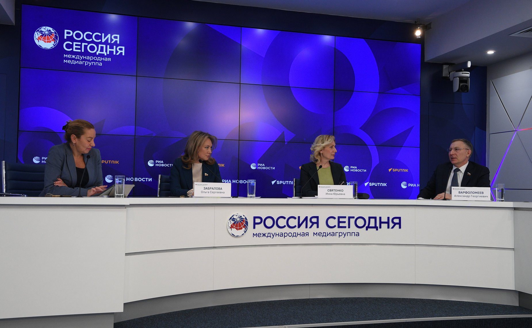 Пресс-конференция Комитета СФ по социальной политике по итогам работы в осеннюю сессию 2022 года