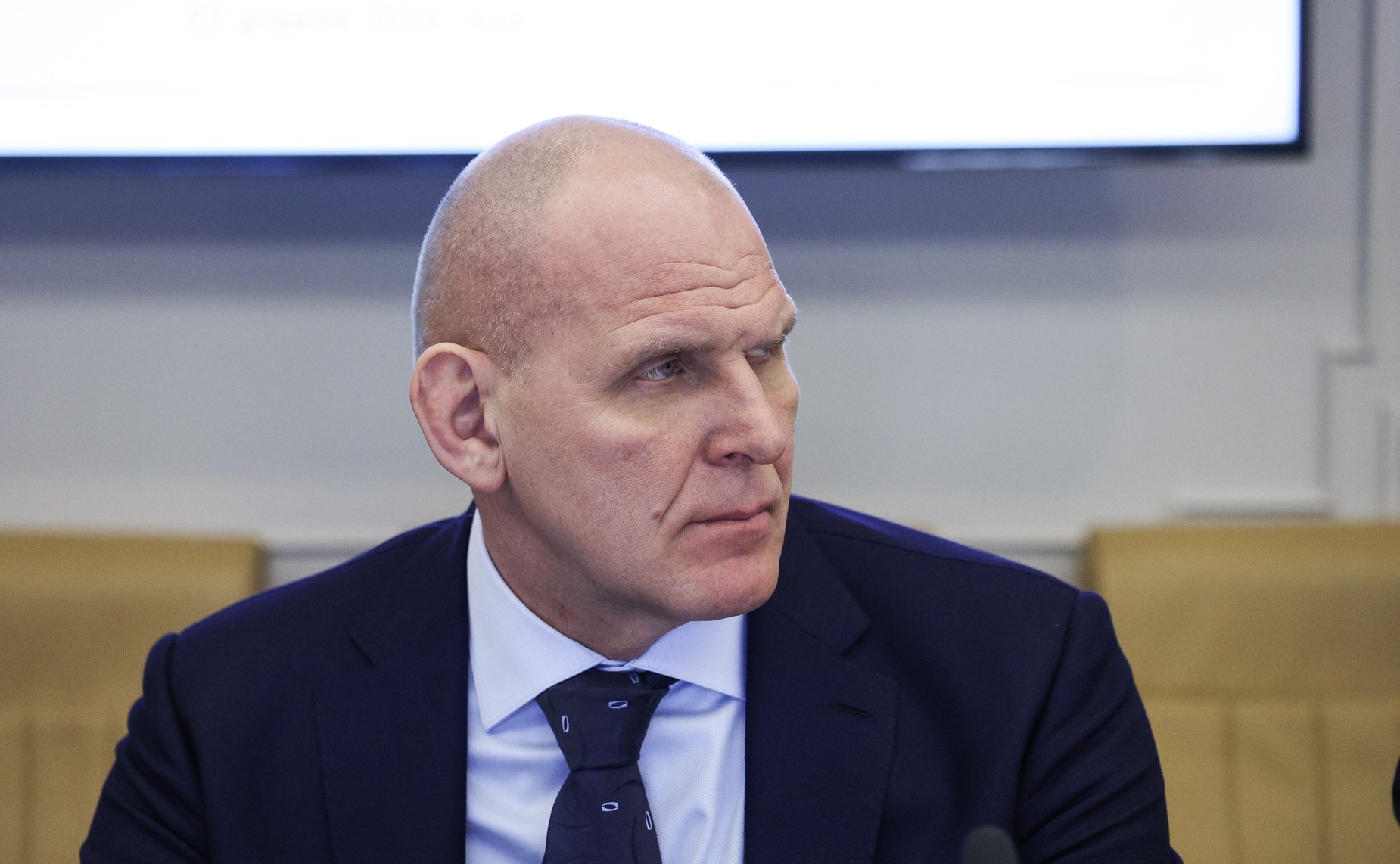 Александр Карелин