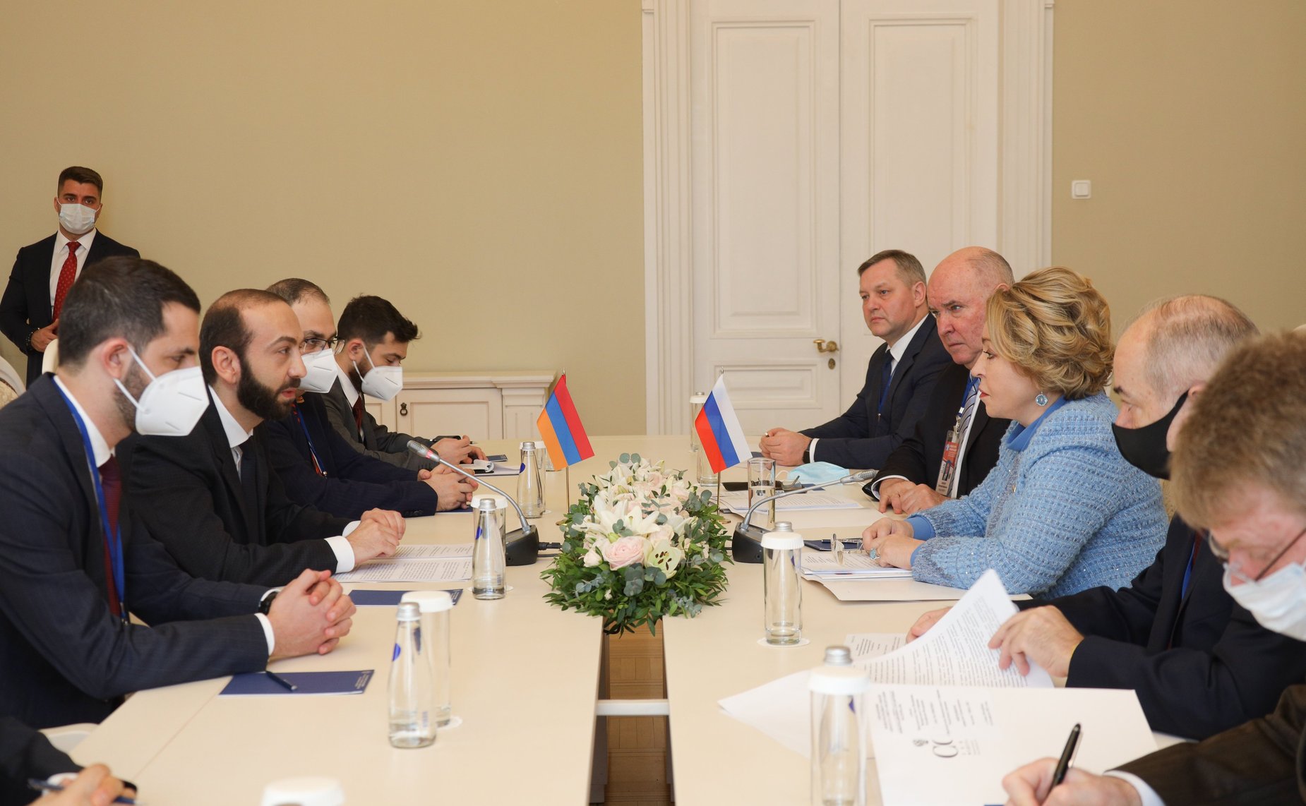 Встреча Председателя Совета МПА СНГ, Председателя СФ Валентины Матвиенко с Председателем Национального Собрания Республики Армения Араратом Самвеловичем Мирзояном