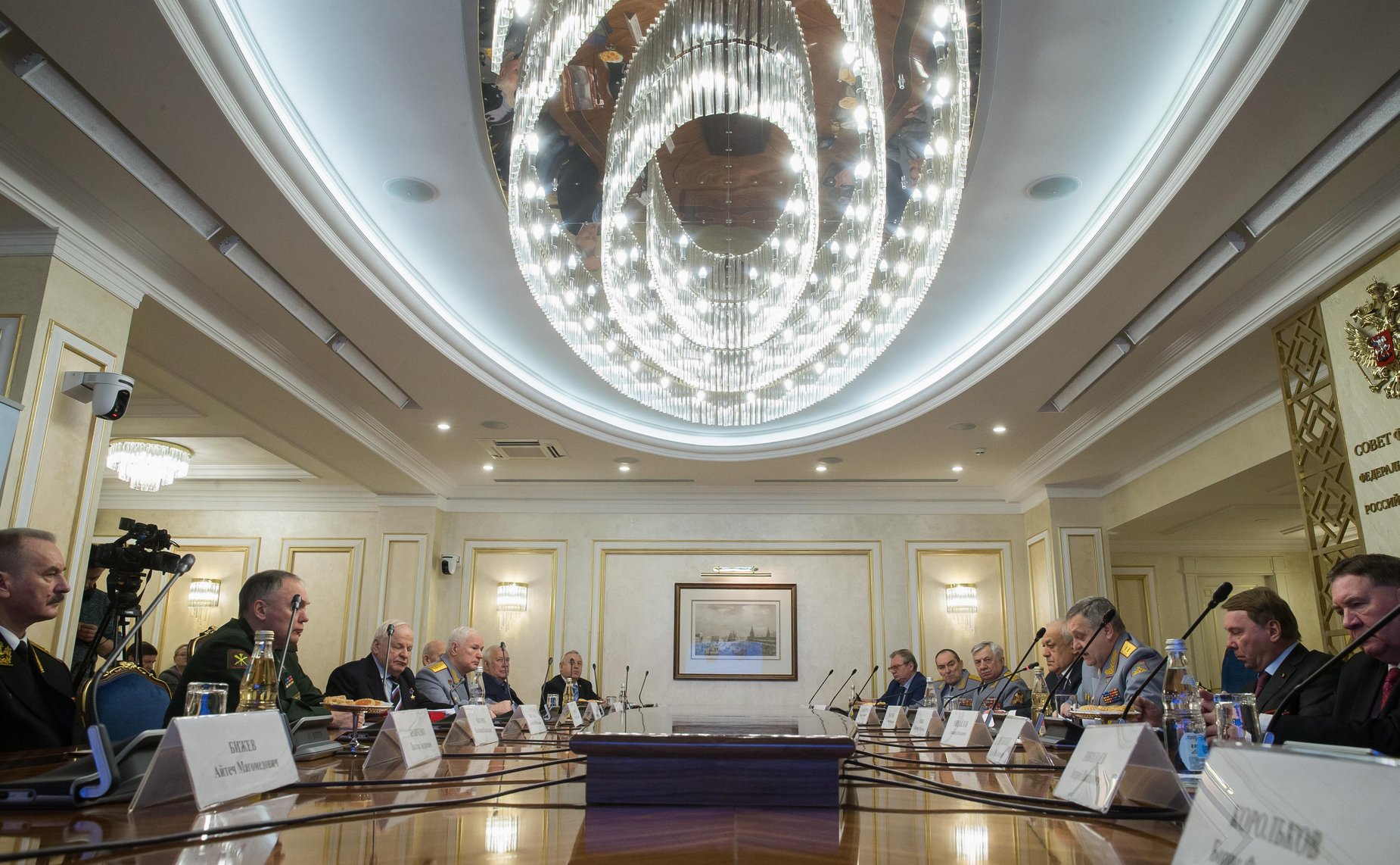 Совместное заседание Комитета СФ по обороне и безопасности и Клуба военачальников РФ и открытие выставки произведений художника-мариниста Павла Бойко