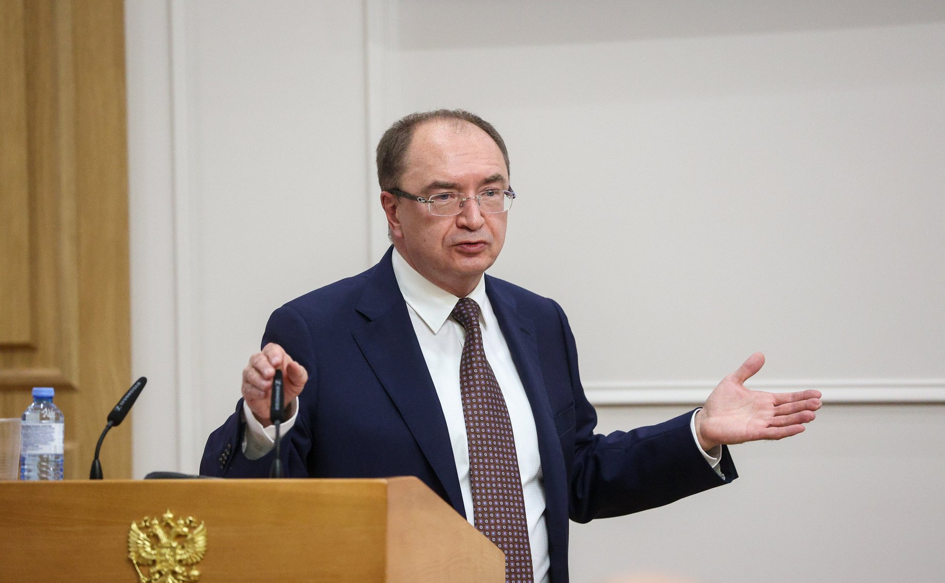 Парламентские слушания на тему «Государственная политика в сфере сохранения, защиты и развития русского языка: состояние, проблемы и пути решения»