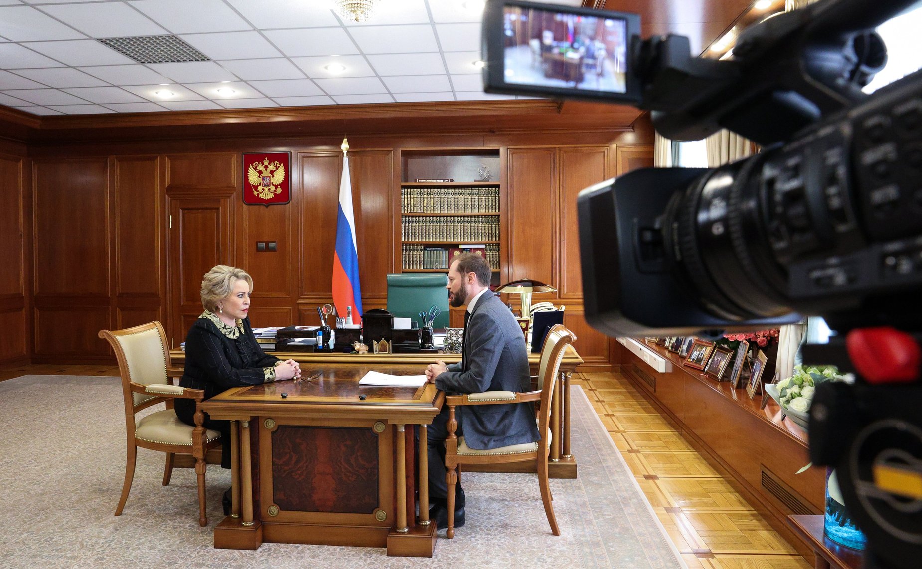 Валентина Матвиенко провела встречу с временно исполняющий обязанности губернатора Тверской области Виталием Королевым