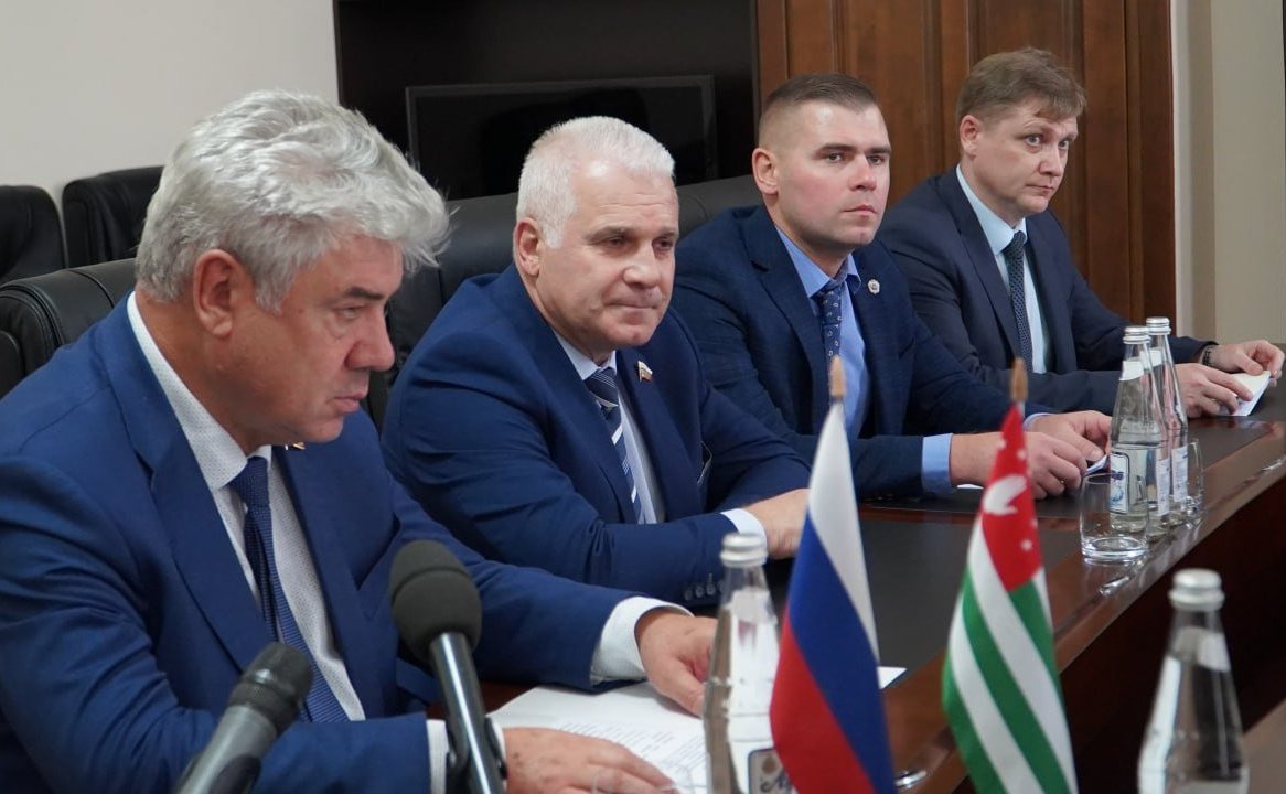 Состоялось заседание Комиссии по сотрудничеству Совета Федерации и Народного Собрания – Парламента Республики Абхазия