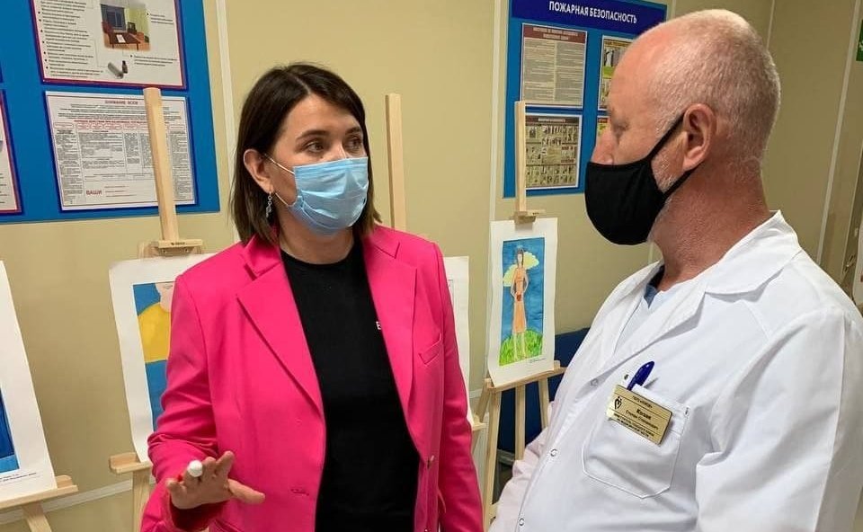 Юлия Лазуткина приняла участие в благотворительной акции и пополнила банк донорской крови