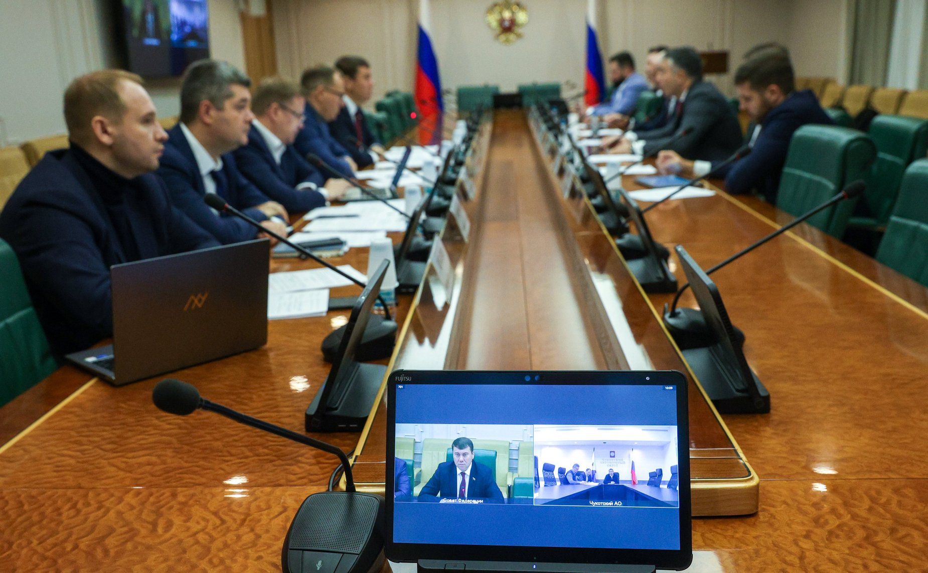 Совещание Комитета Совета Федерации по экономической политике на тему «Об обеспечении равных возможностей пользования качественными услугами почтовой связи гражданами Чукотского автономного округа»