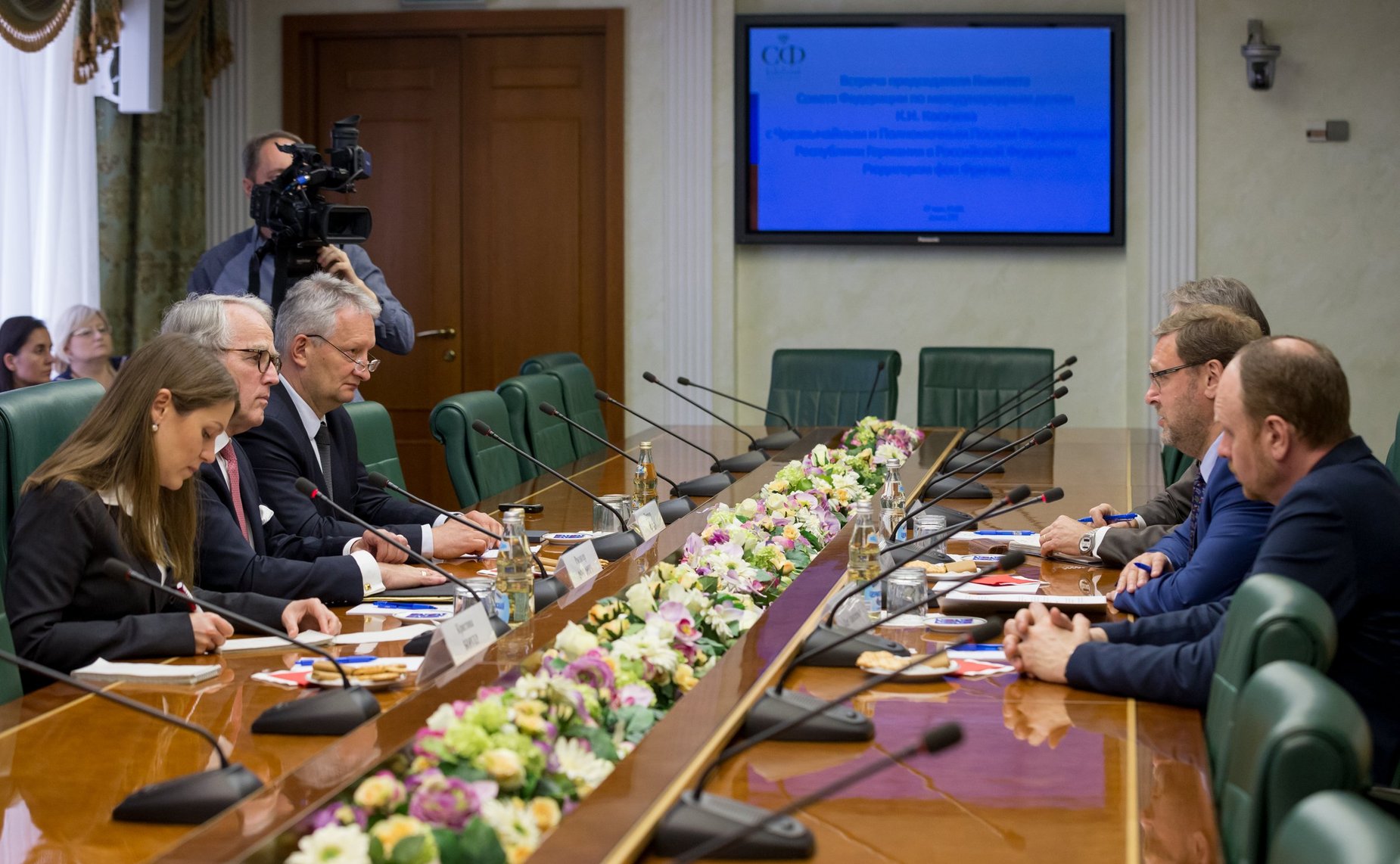 Встреча Константина Косачева с Чрезвычайным и Полномочным Послом ФРГ в РФ Рюдигером фон Фричем