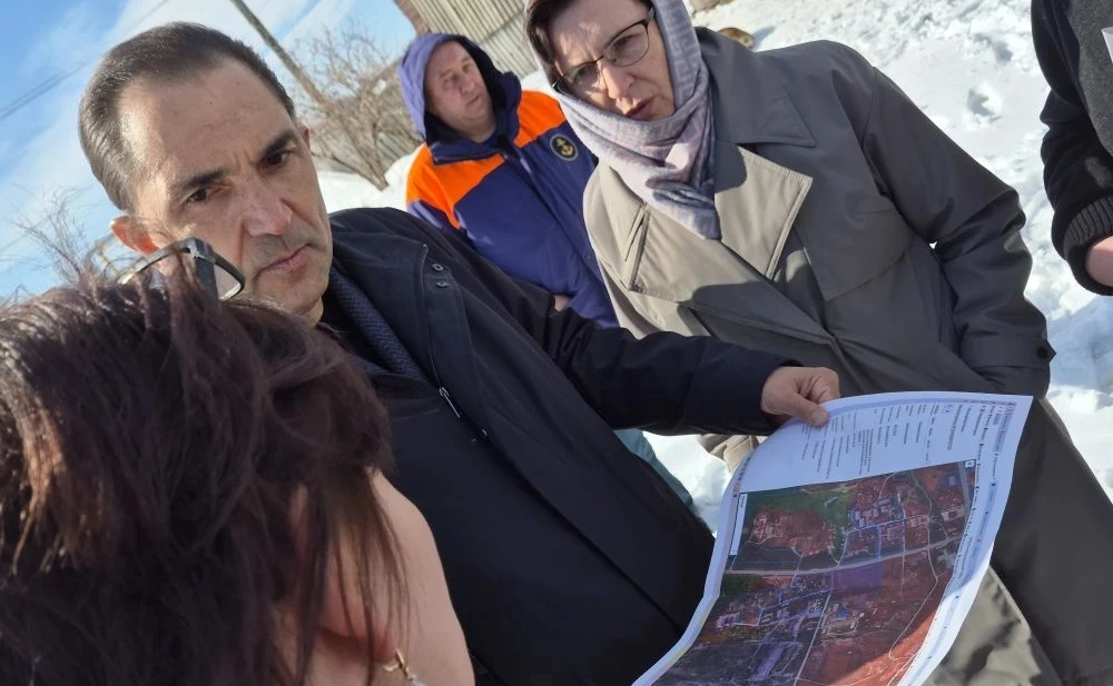 Андрей Хапочкин принял участие в совещании в Долинском районе