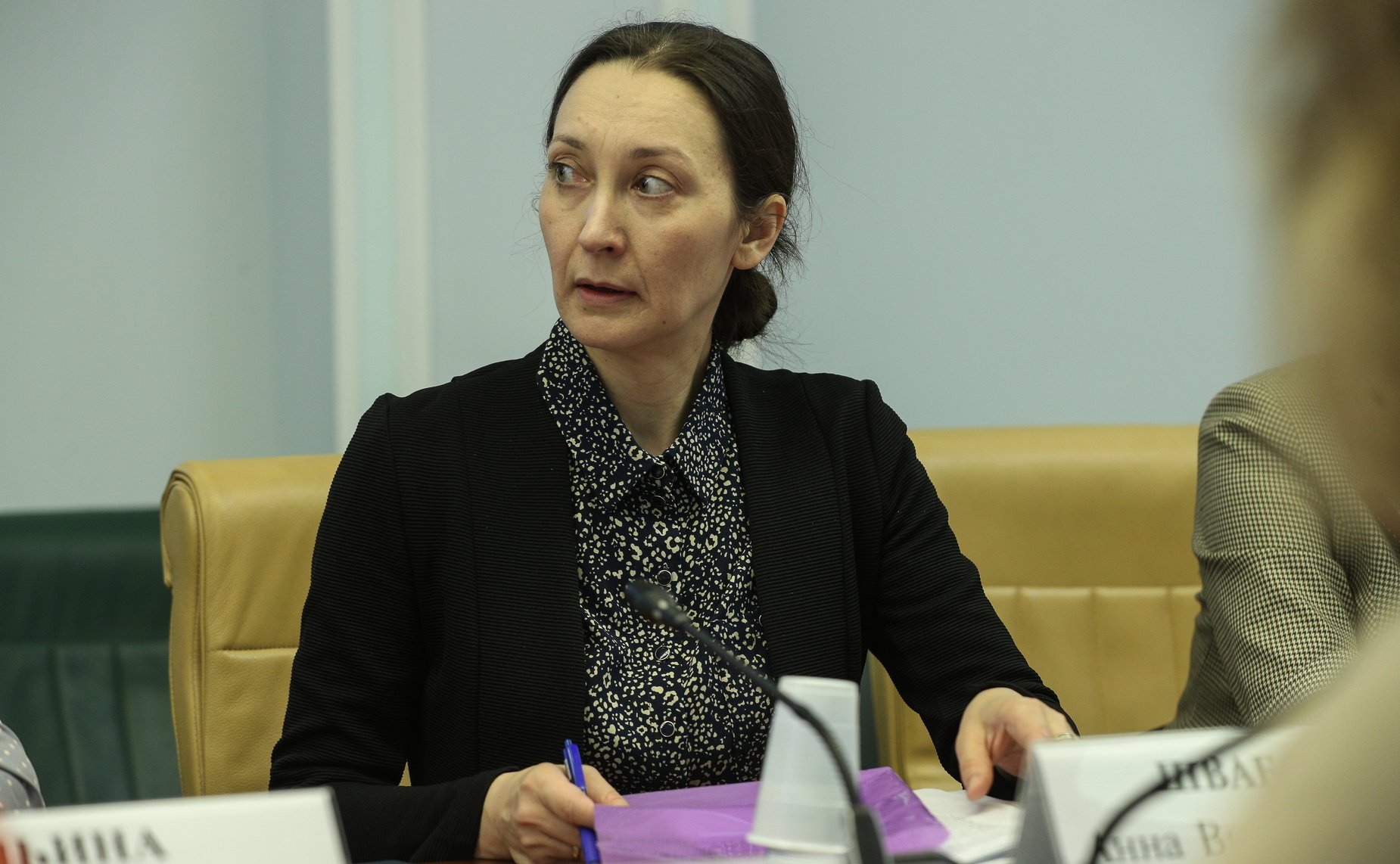 «Круглый стол» Комитета по конституционному законодательству и 
государственному строительству