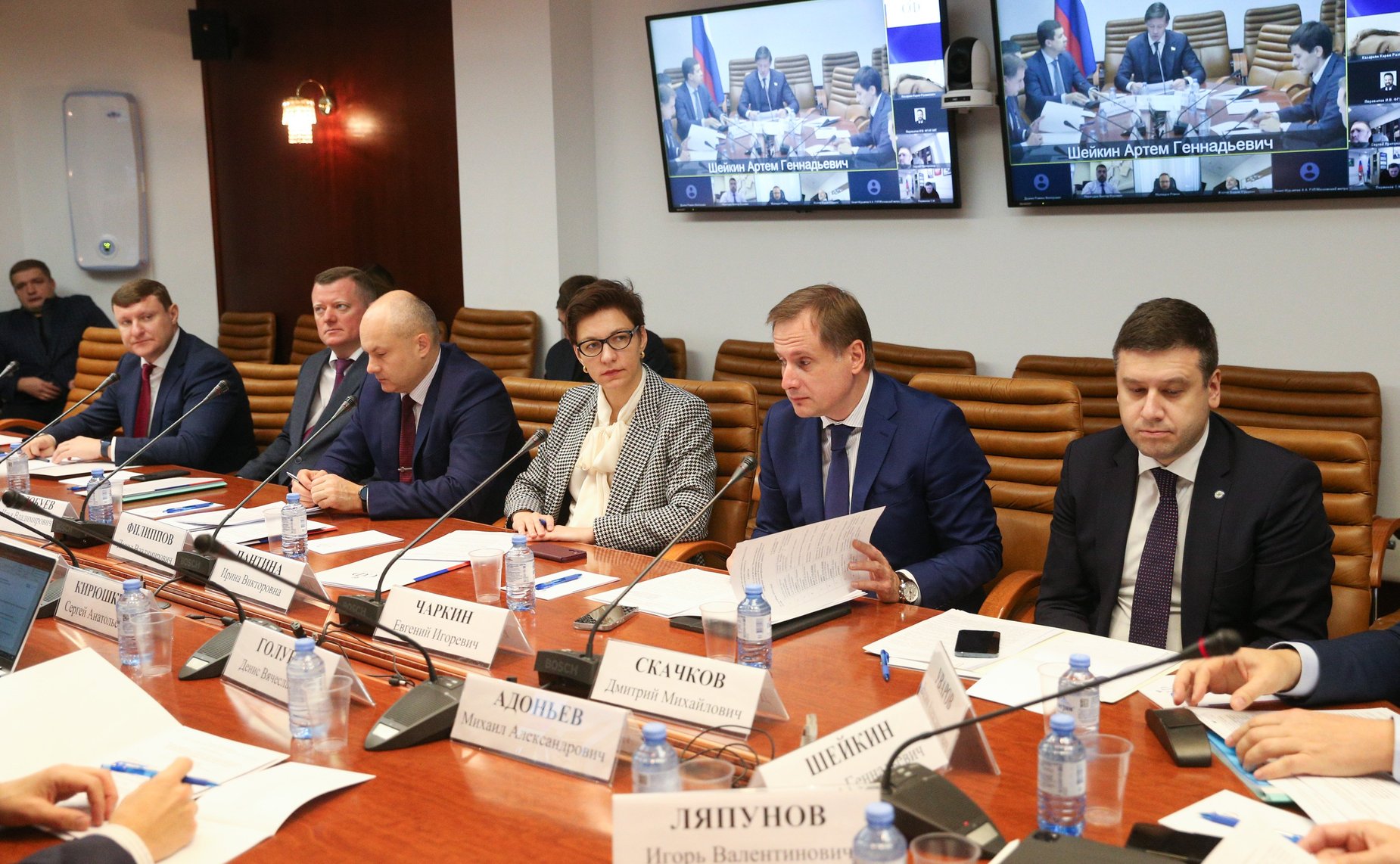 Круглый стол на тему «Обеспечение единства, устойчивости и безопасности информационно-телекоммуникационной инфраструктуры Российской Федерации. Реализация стратегии цифровой трансформации транспорта»